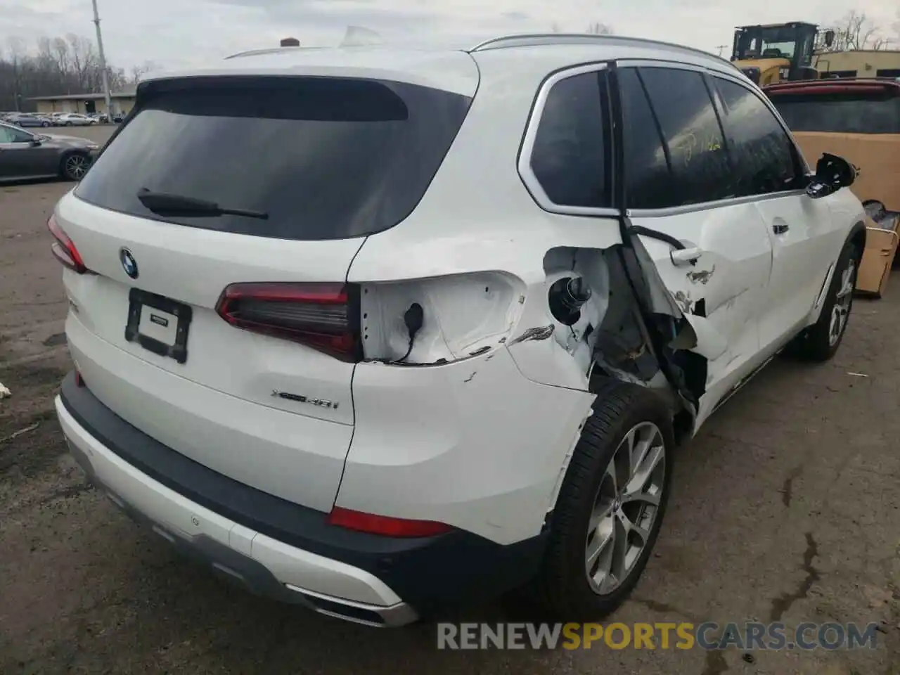 4 Photograph of a damaged car 5UXCR6C05L9B40886 BMW X5 2020