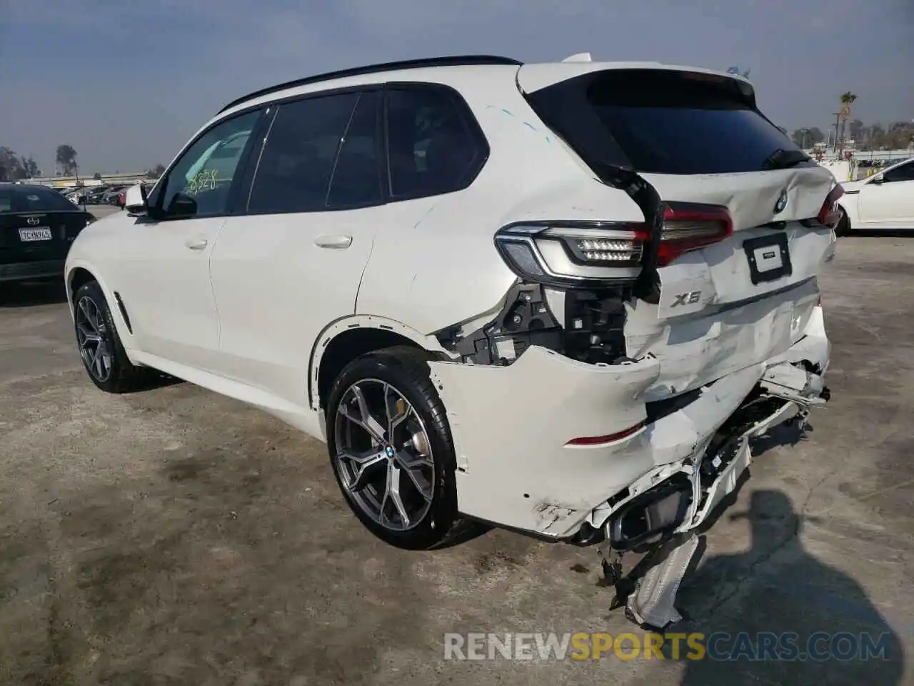 3 Photograph of a damaged car 5UXCR6C05L9B45151 BMW X5 2020