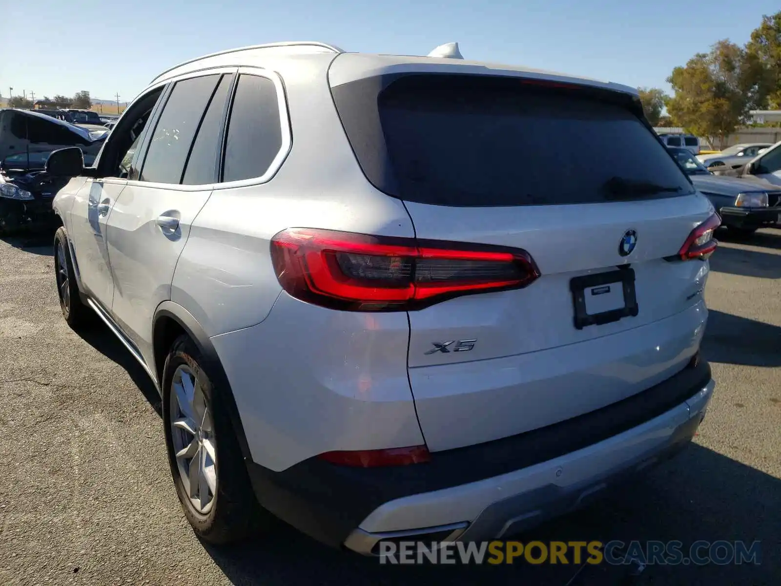 3 Photograph of a damaged car 5UXCR6C05L9B60152 BMW X5 2020