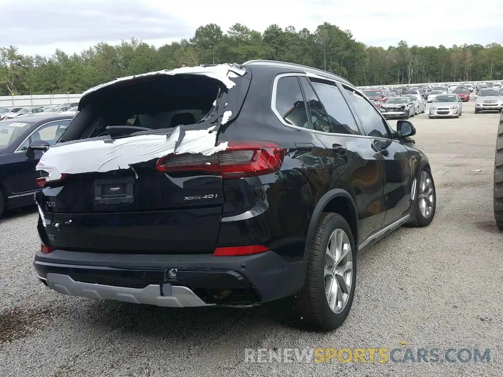 4 Photograph of a damaged car 5UXCR6C05L9B98965 BMW X5 2020