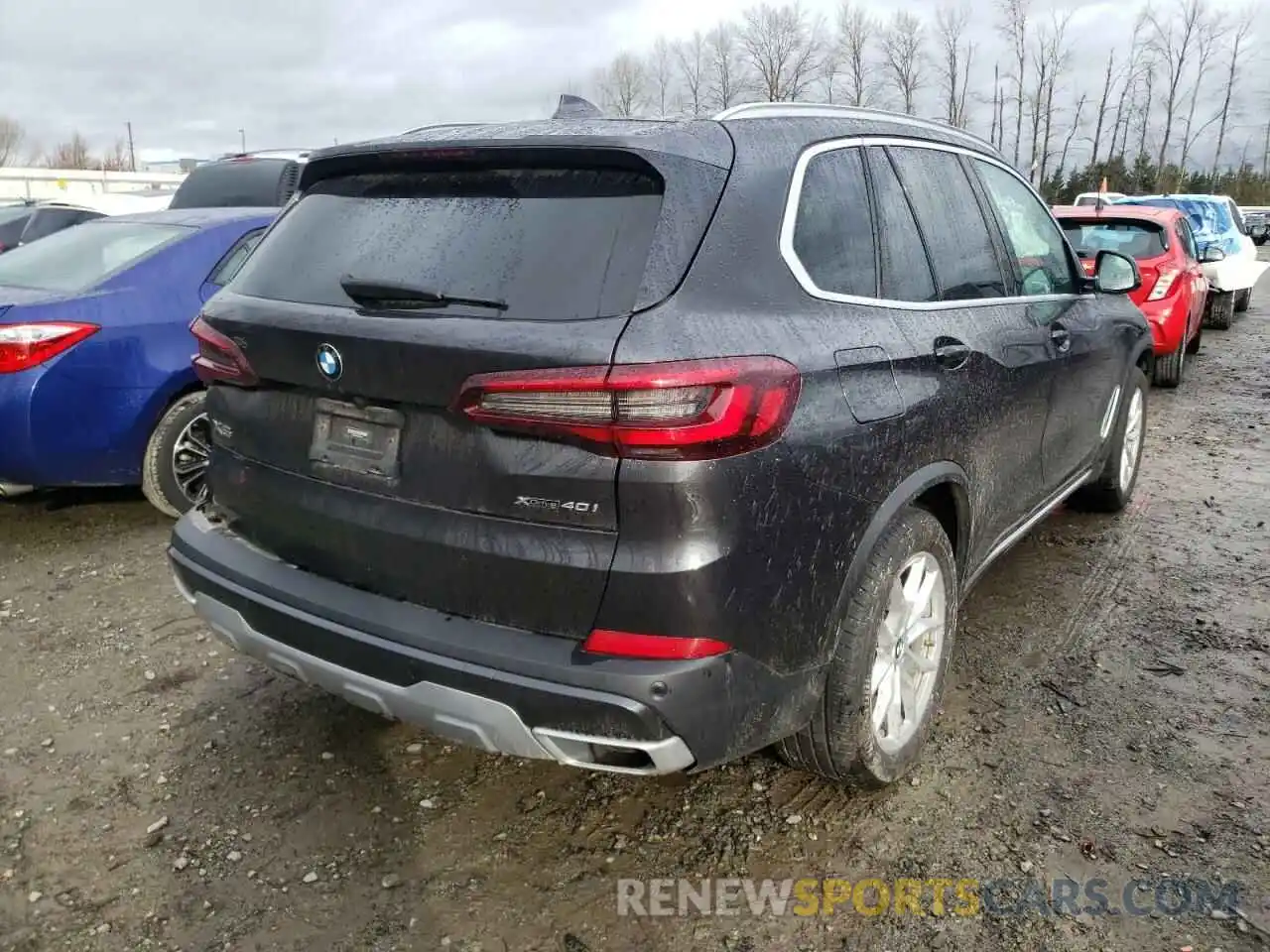 4 Photograph of a damaged car 5UXCR6C05L9C29955 BMW X5 2020