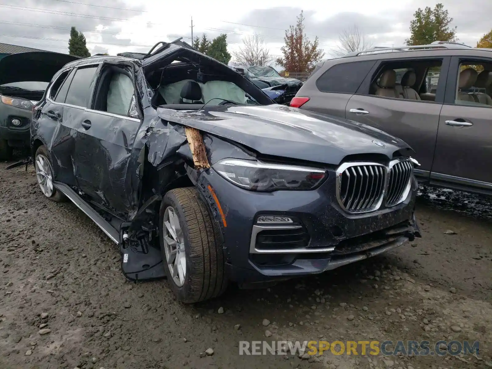 1 Photograph of a damaged car 5UXCR6C05L9C52054 BMW X5 2020