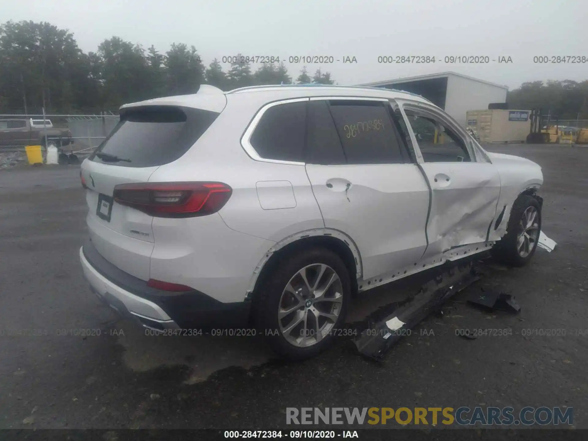 4 Photograph of a damaged car 5UXCR6C05LLL66801 BMW X5 2020