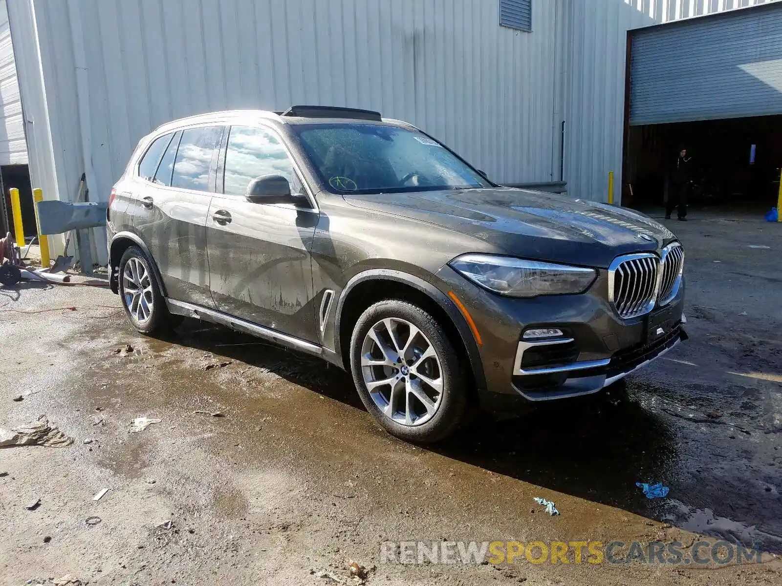 1 Photograph of a damaged car 5UXCR6C06L9B29508 BMW X5 2020