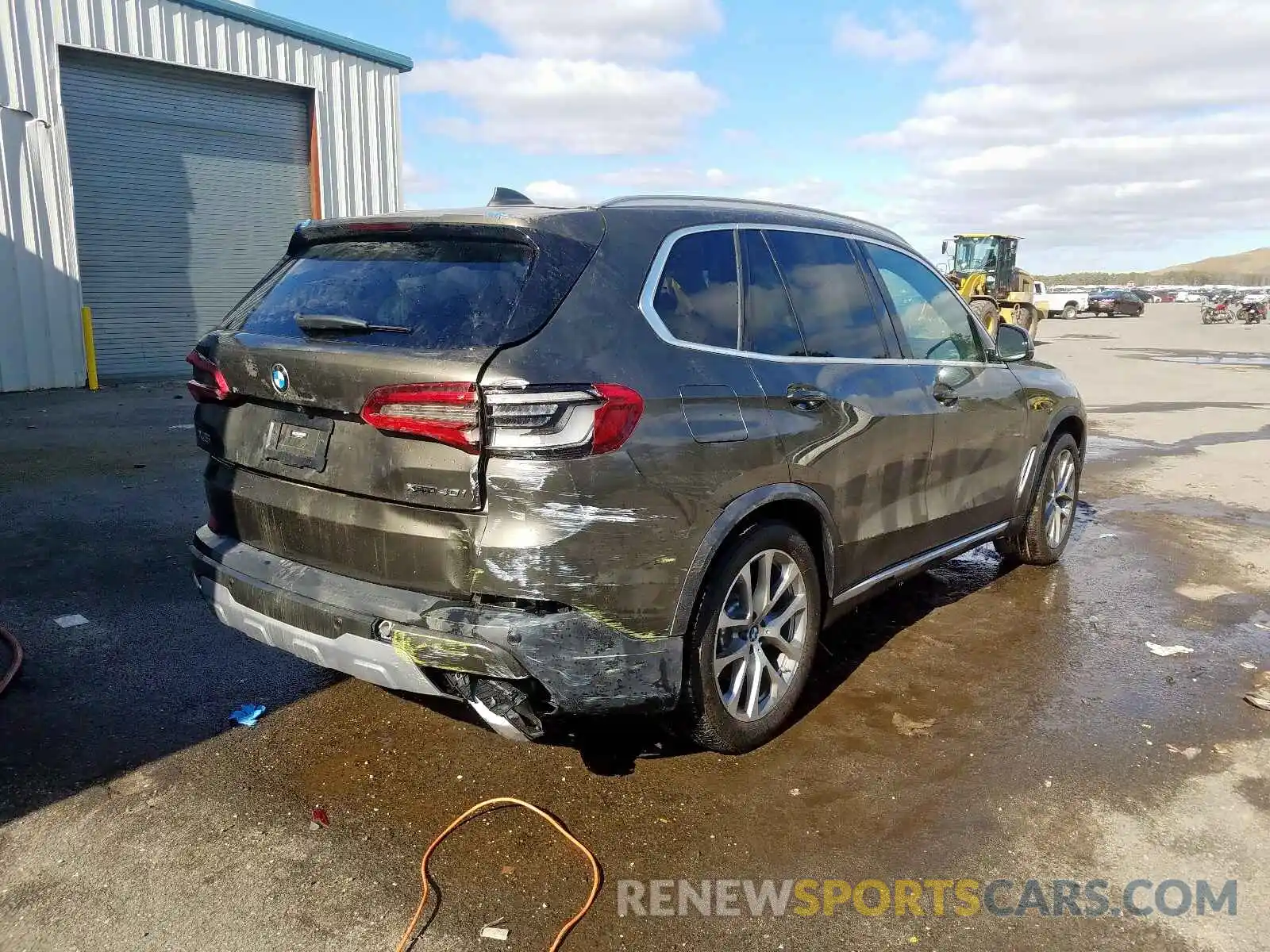 4 Photograph of a damaged car 5UXCR6C06L9B29508 BMW X5 2020