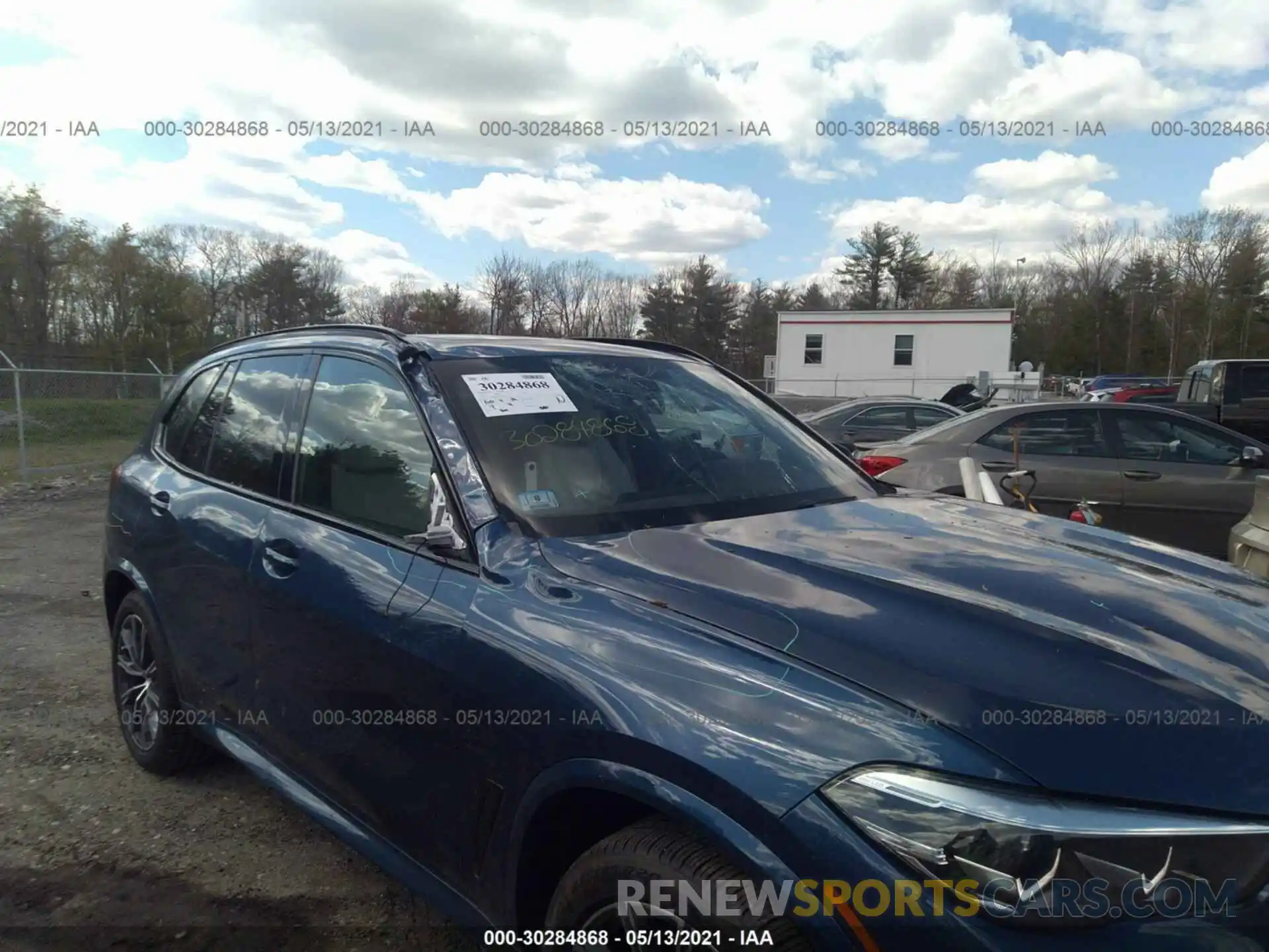 6 Photograph of a damaged car 5UXCR6C06L9B88784 BMW X5 2020