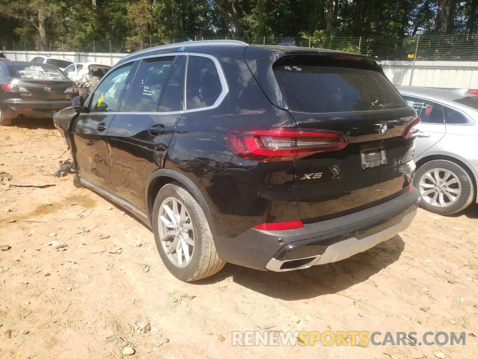 3 Фотография поврежденного автомобиля 5UXCR6C06L9C32041 BMW X5 2020