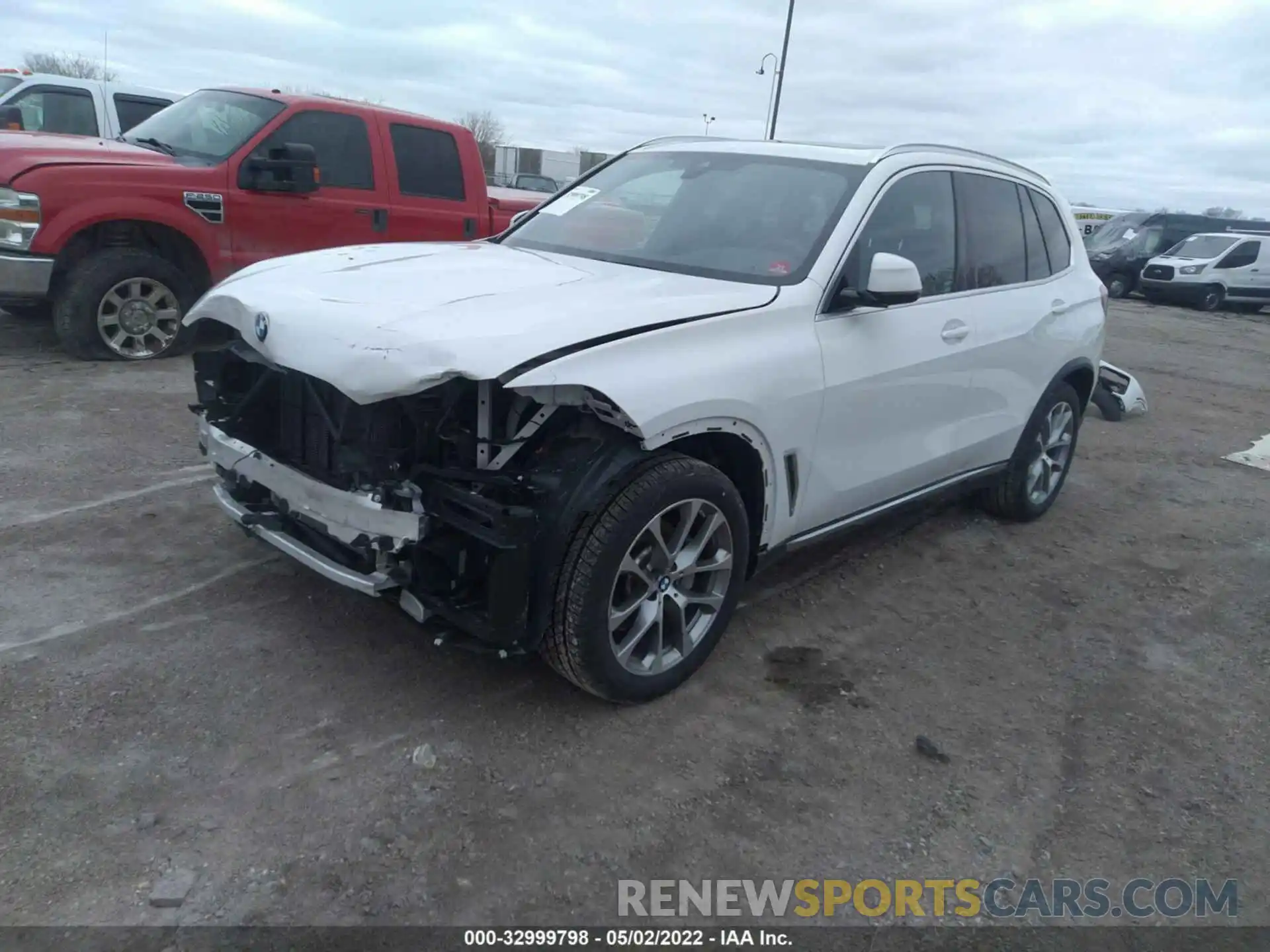 2 Photograph of a damaged car 5UXCR6C06LLL65432 BMW X5 2020