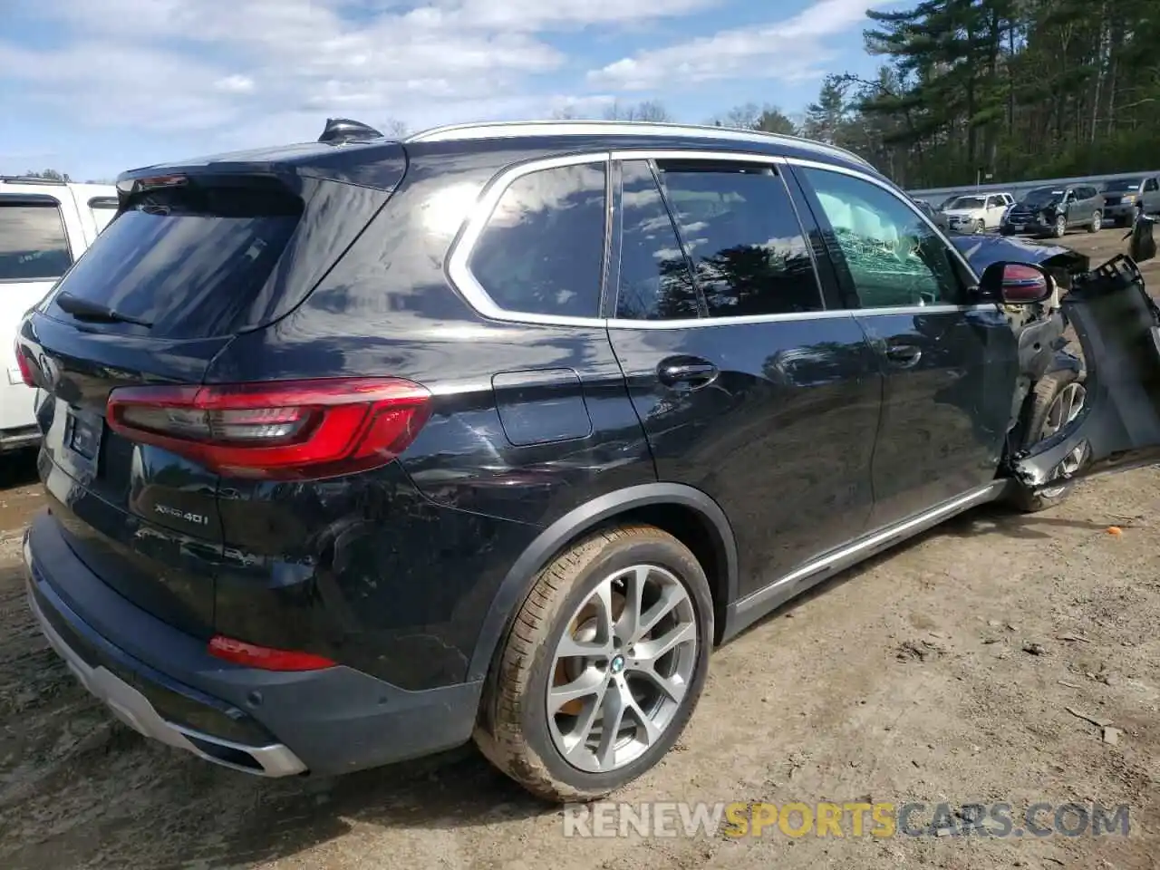 4 Photograph of a damaged car 5UXCR6C06LLL76320 BMW X5 2020