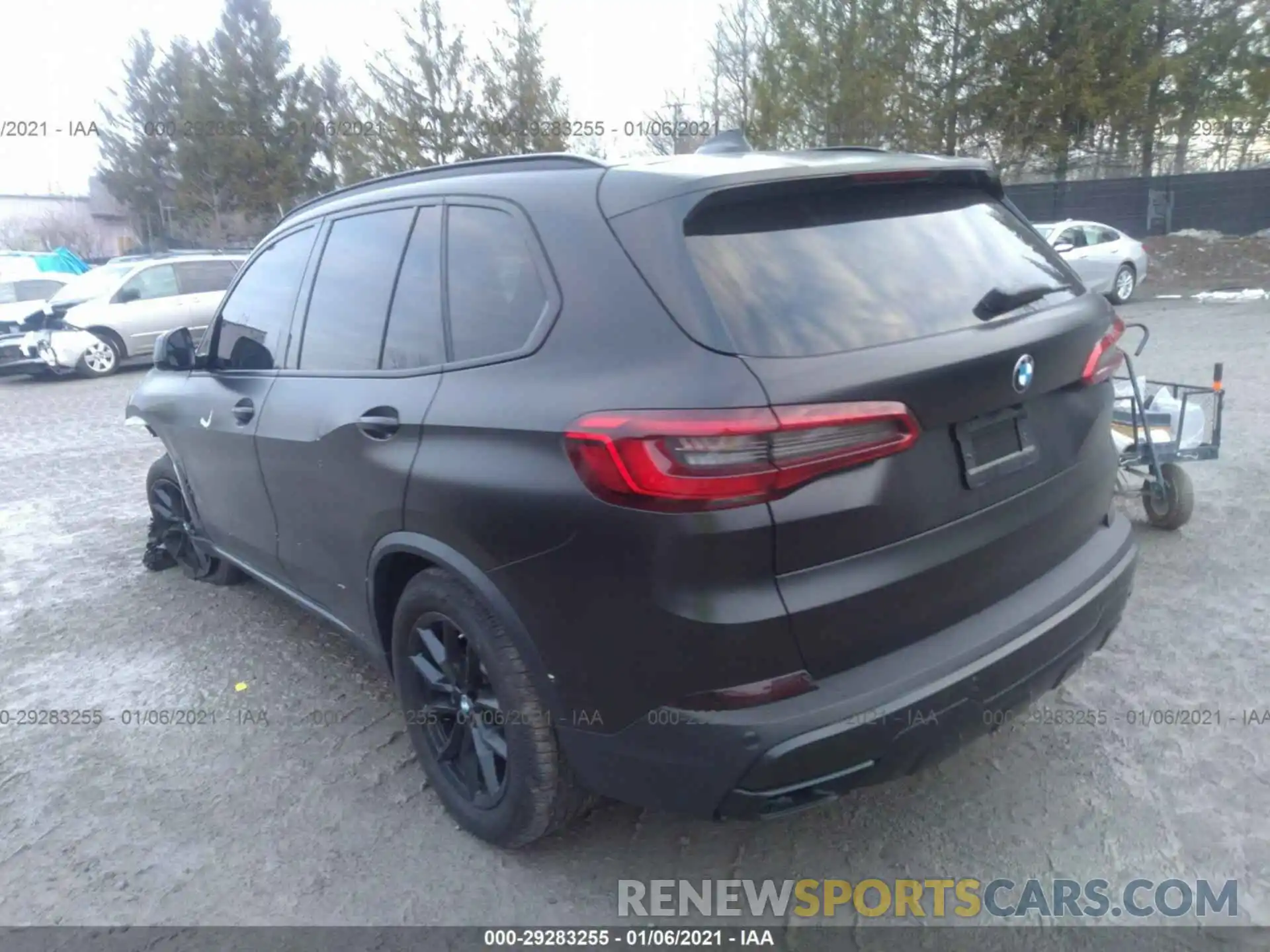 3 Photograph of a damaged car 5UXCR6C06LLL82540 BMW X5 2020