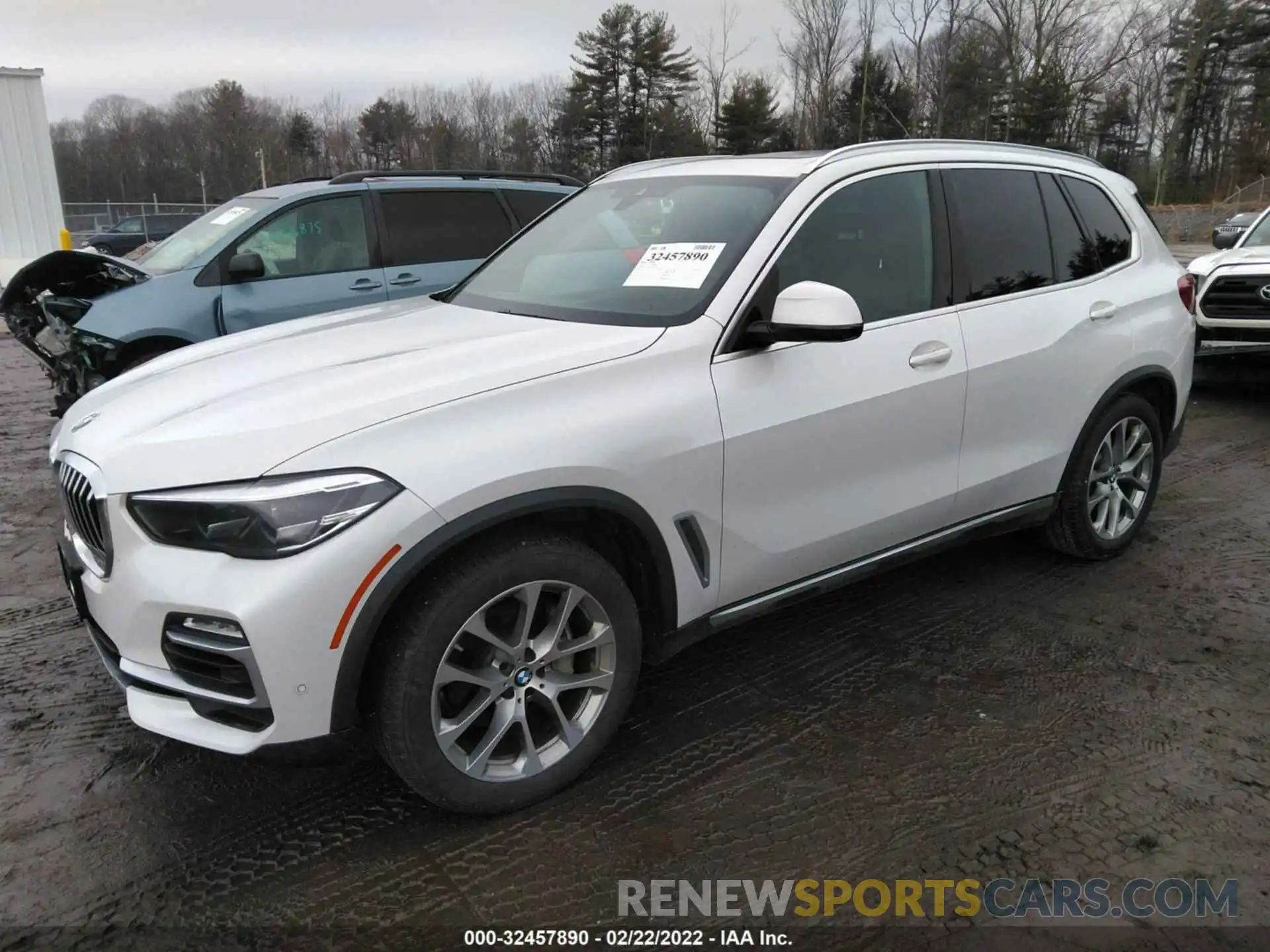 2 Photograph of a damaged car 5UXCR6C07L9B89202 BMW X5 2020