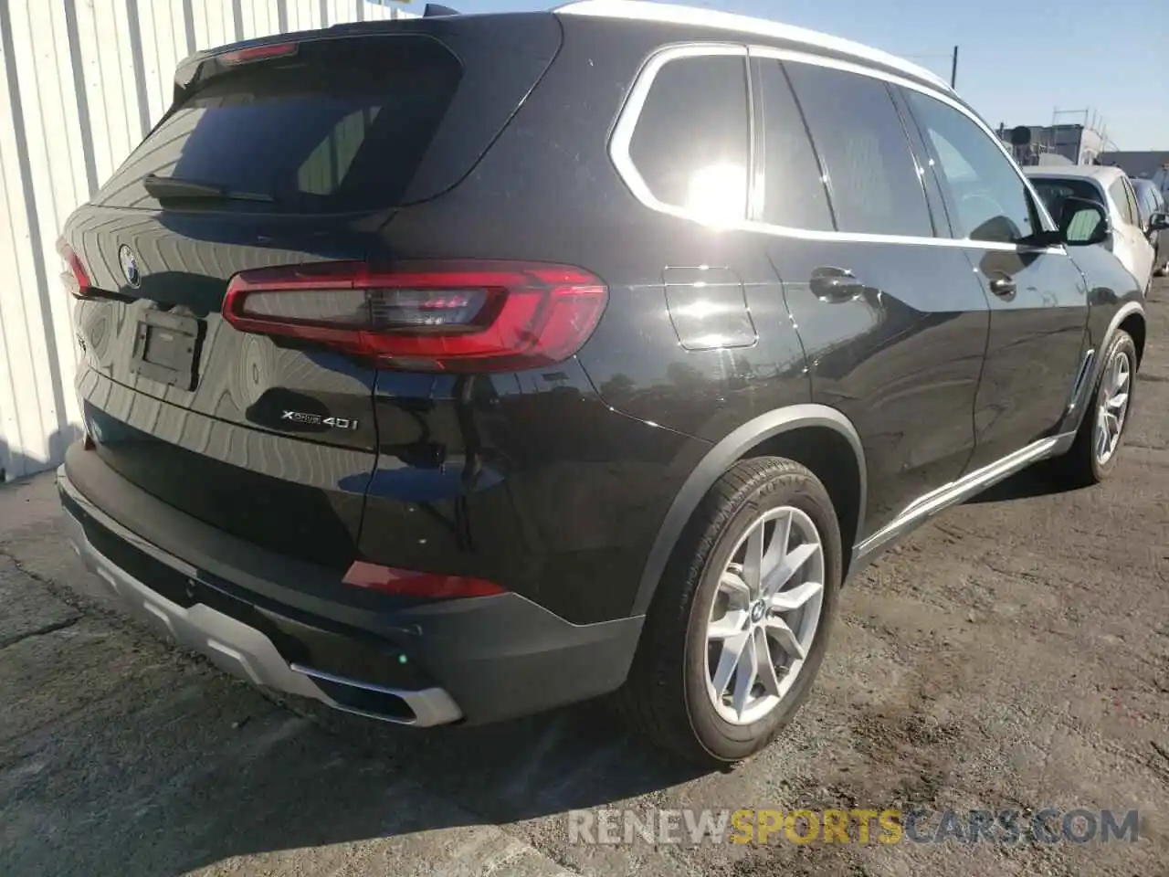 4 Photograph of a damaged car 5UXCR6C07L9B94464 BMW X5 2020