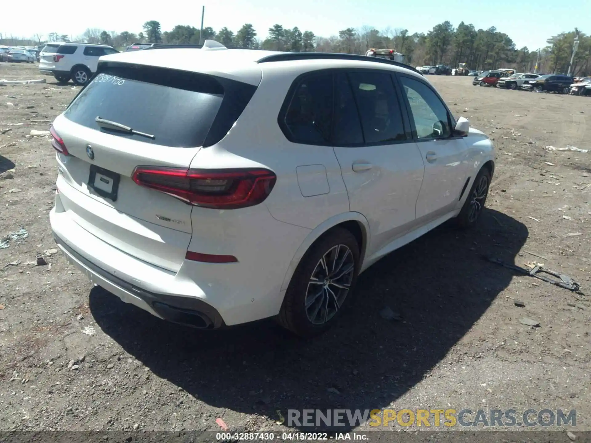 4 Photograph of a damaged car 5UXCR6C07L9B98529 BMW X5 2020