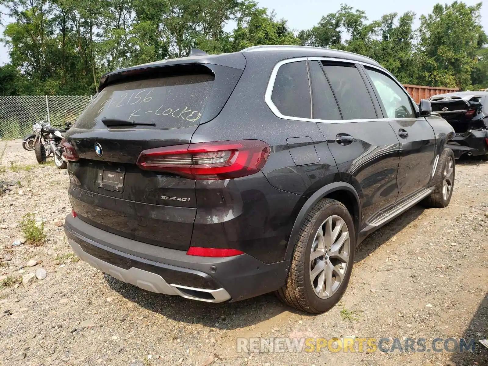 4 Photograph of a damaged car 5UXCR6C07L9C33232 BMW X5 2020