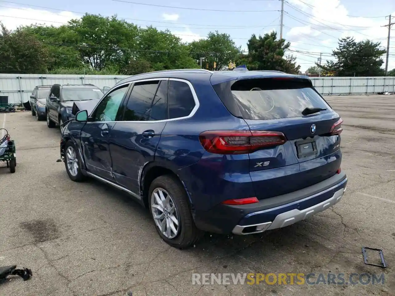 3 Photograph of a damaged car 5UXCR6C07L9C43940 BMW X5 2020