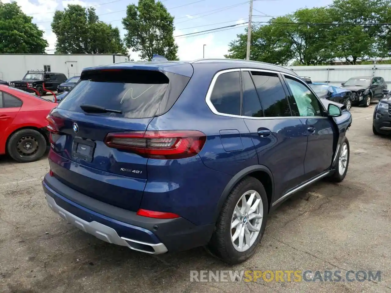 4 Photograph of a damaged car 5UXCR6C07L9C43940 BMW X5 2020