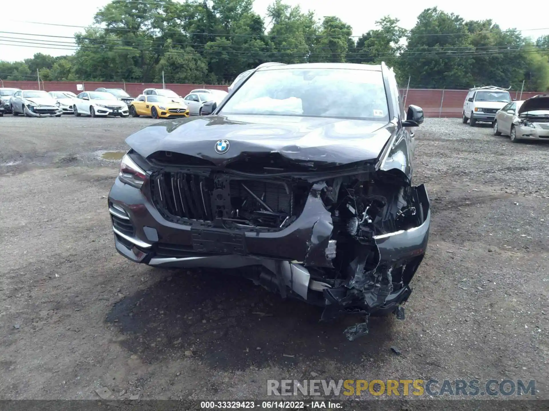 6 Photograph of a damaged car 5UXCR6C07L9C52329 BMW X5 2020