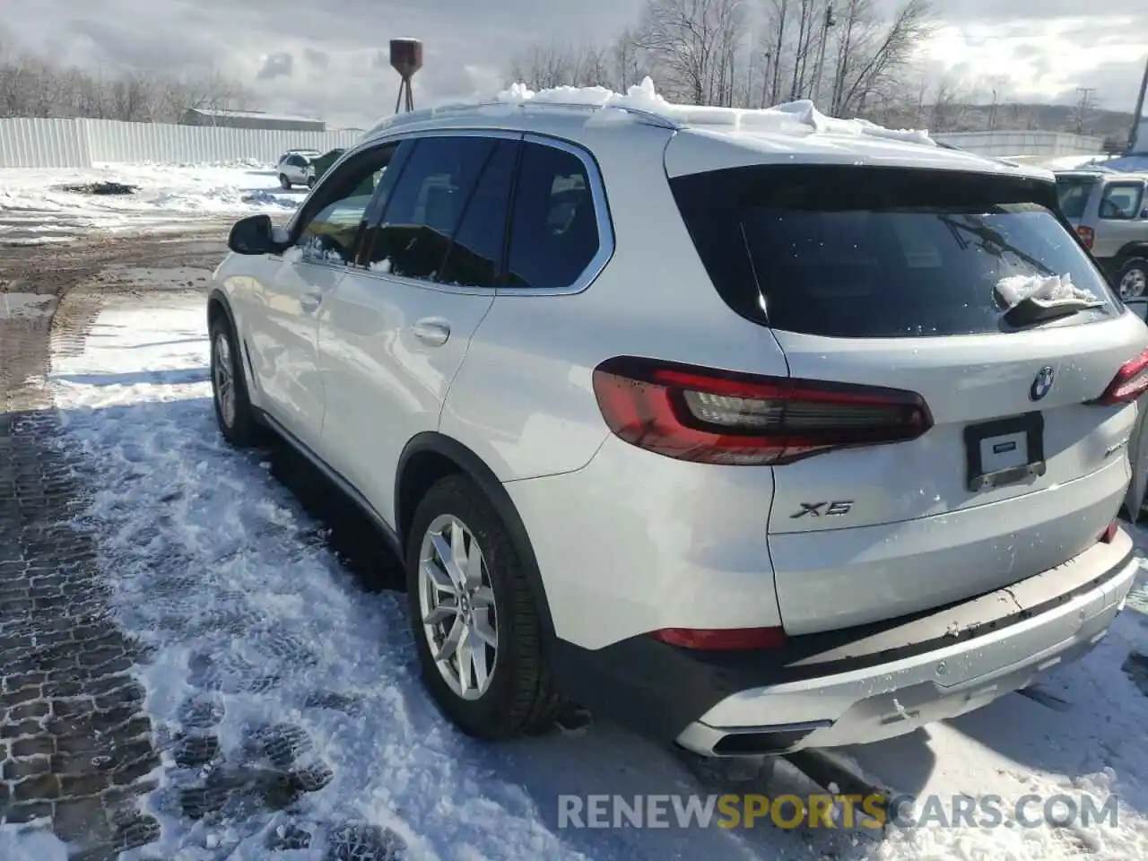 3 Photograph of a damaged car 5UXCR6C07L9C60155 BMW X5 2020