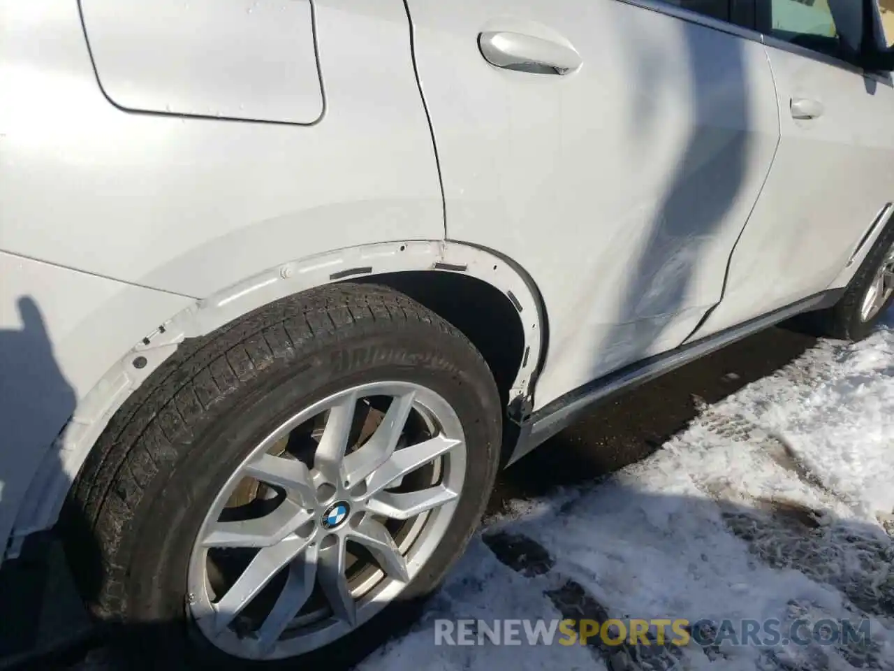 9 Photograph of a damaged car 5UXCR6C07L9C60155 BMW X5 2020