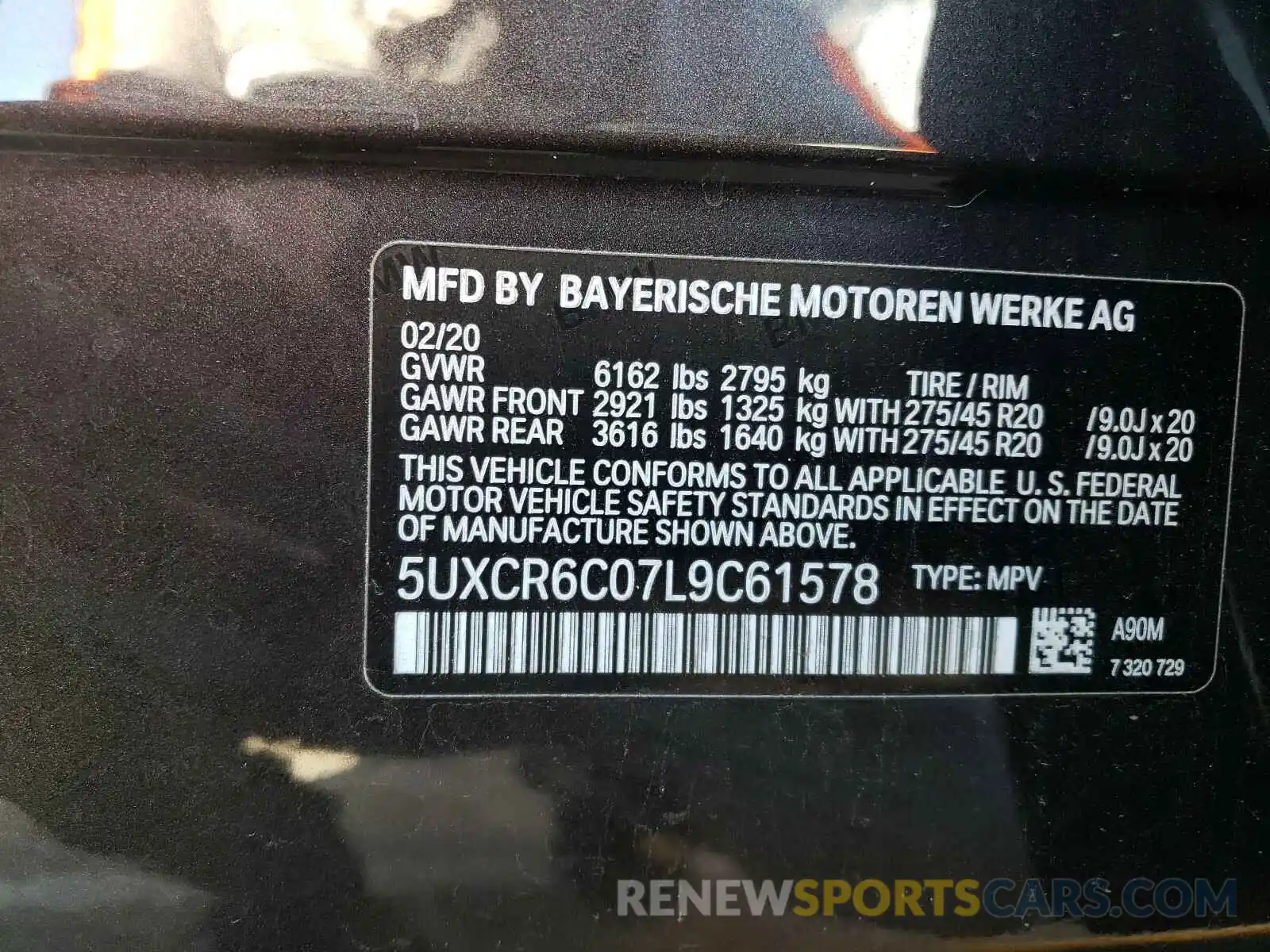 10 Photograph of a damaged car 5UXCR6C07L9C61578 BMW X5 2020