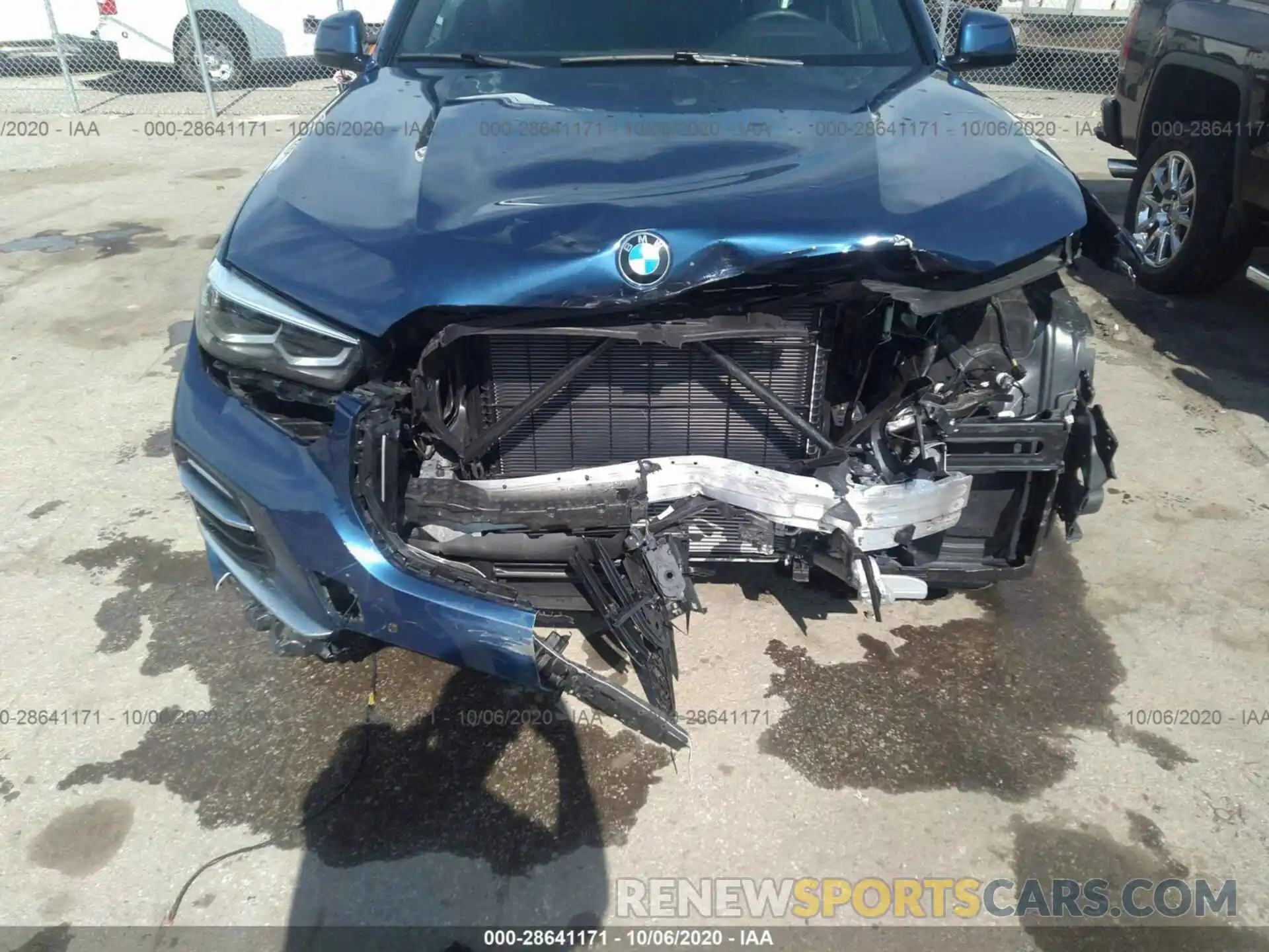 6 Photograph of a damaged car 5UXCR6C07LLL75368 BMW X5 2020