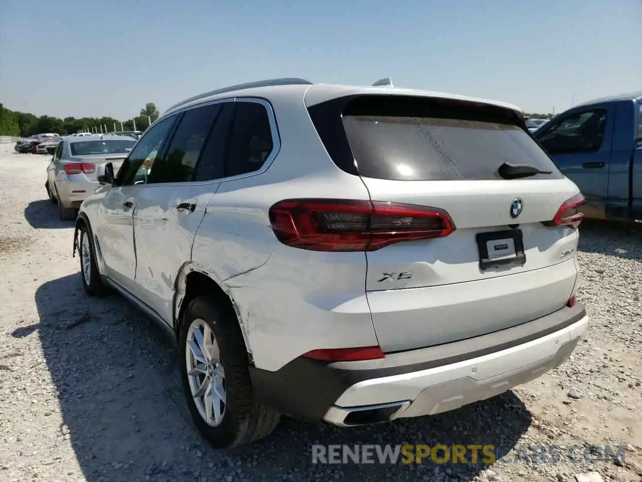 3 Фотография поврежденного автомобиля 5UXCR6C07LLL75757 BMW X5 2020