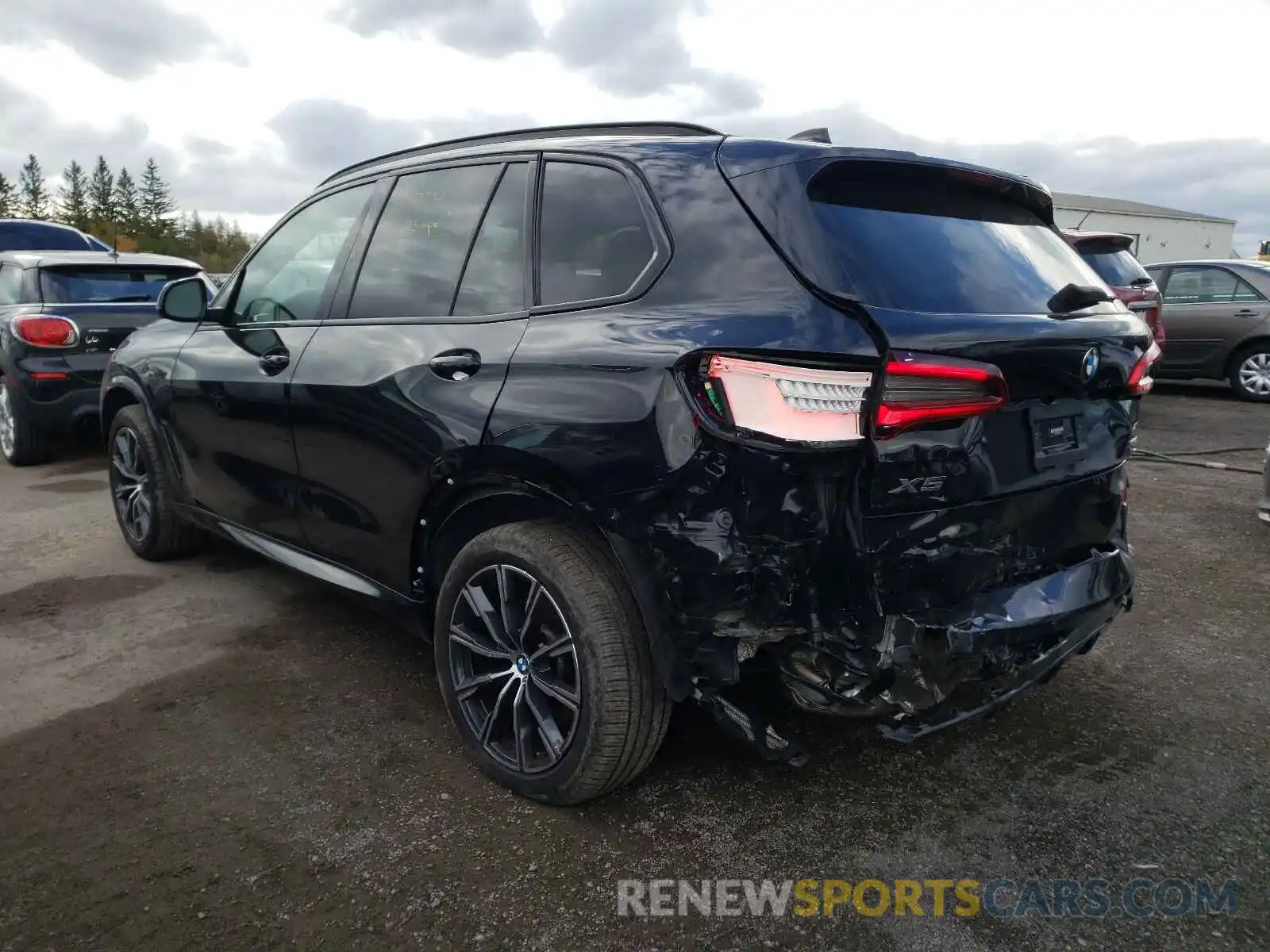 3 Photograph of a damaged car 5UXCR6C07LLL75953 BMW X5 2020