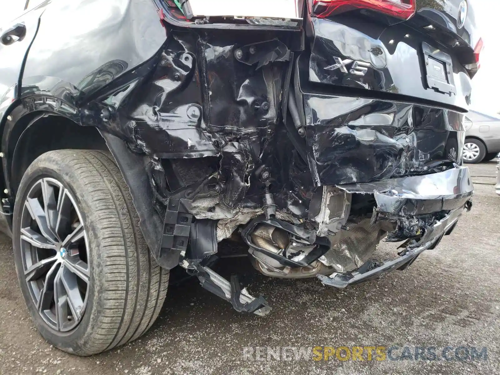 9 Photograph of a damaged car 5UXCR6C07LLL75953 BMW X5 2020