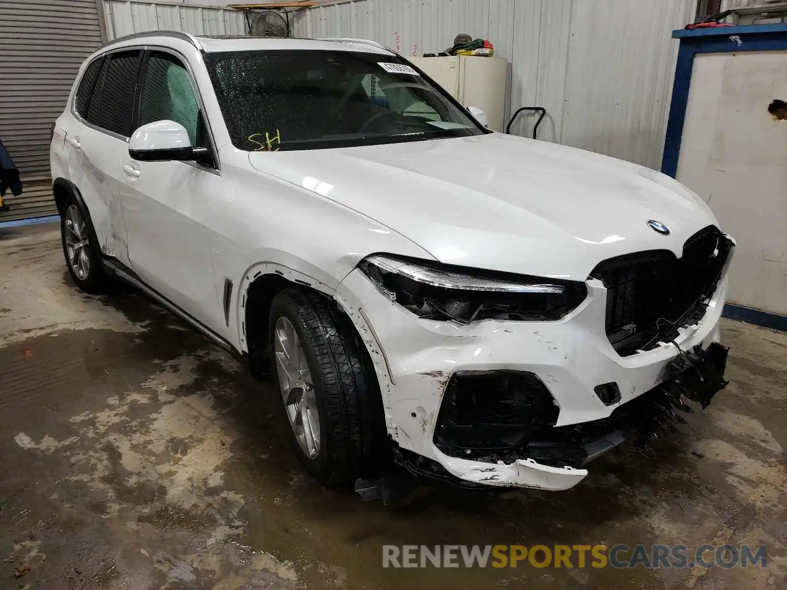 1 Photograph of a damaged car 5UXCR6C07LLL76780 BMW X5 2020