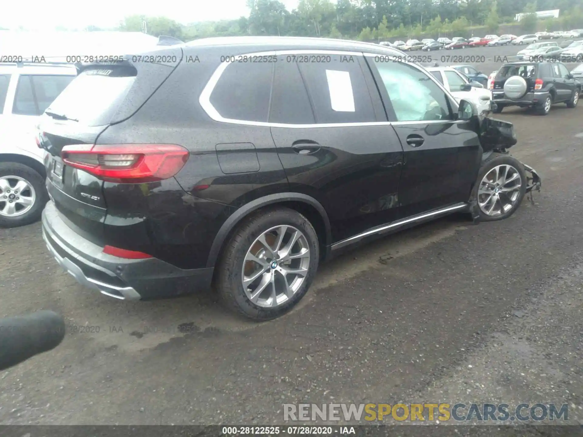 4 Photograph of a damaged car 5UXCR6C07LLL79940 BMW X5 2020