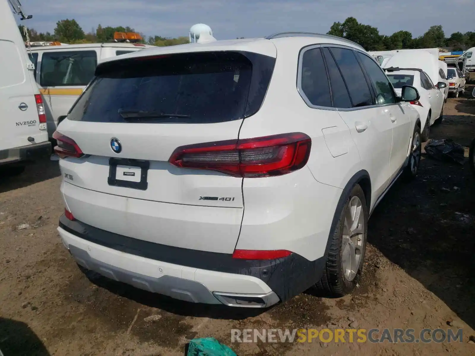 4 Photograph of a damaged car 5UXCR6C07LLL82692 BMW X5 2020