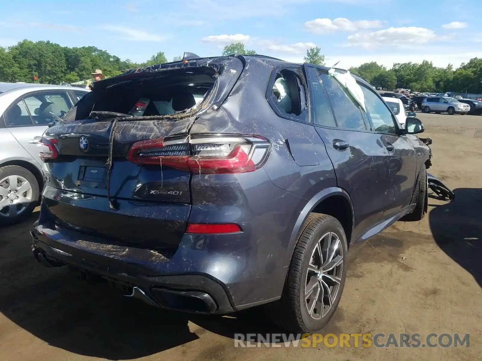 4 Photograph of a damaged car 5UXCR6C08L9B60274 BMW X5 2020