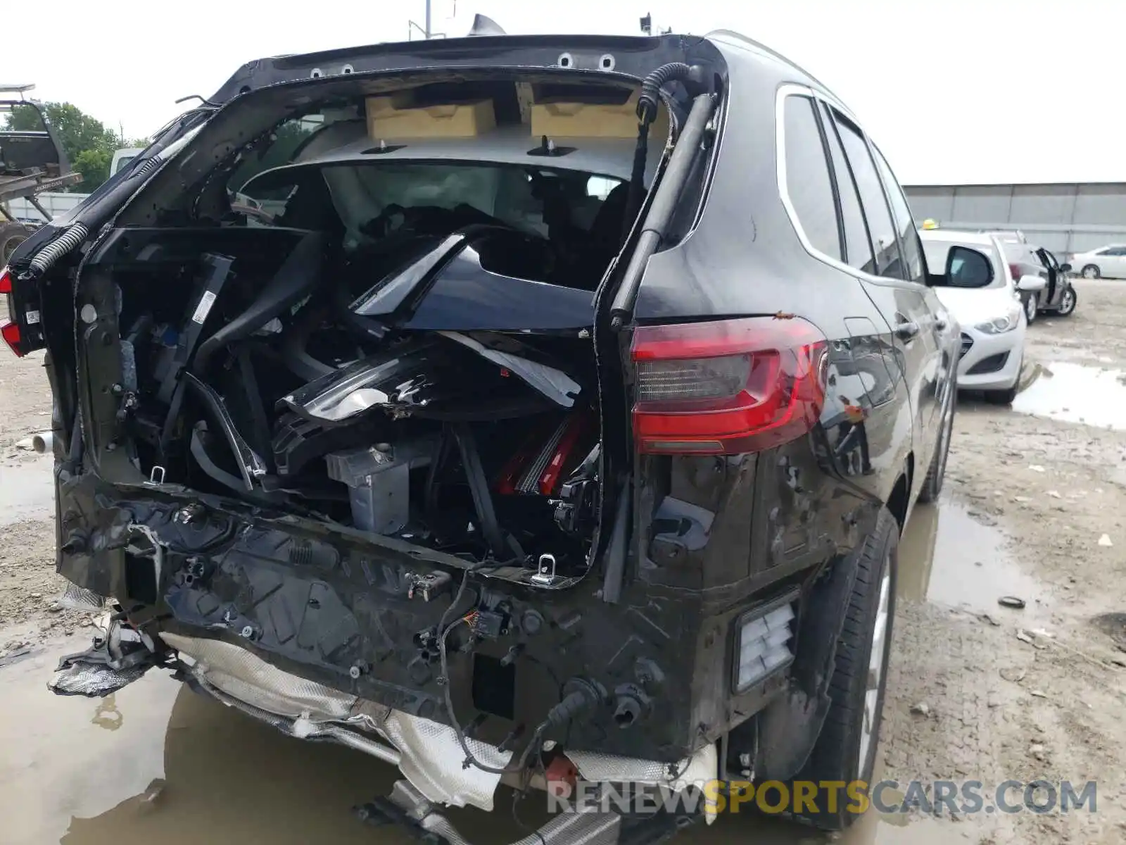 9 Photograph of a damaged car 5UXCR6C08L9B71405 BMW X5 2020