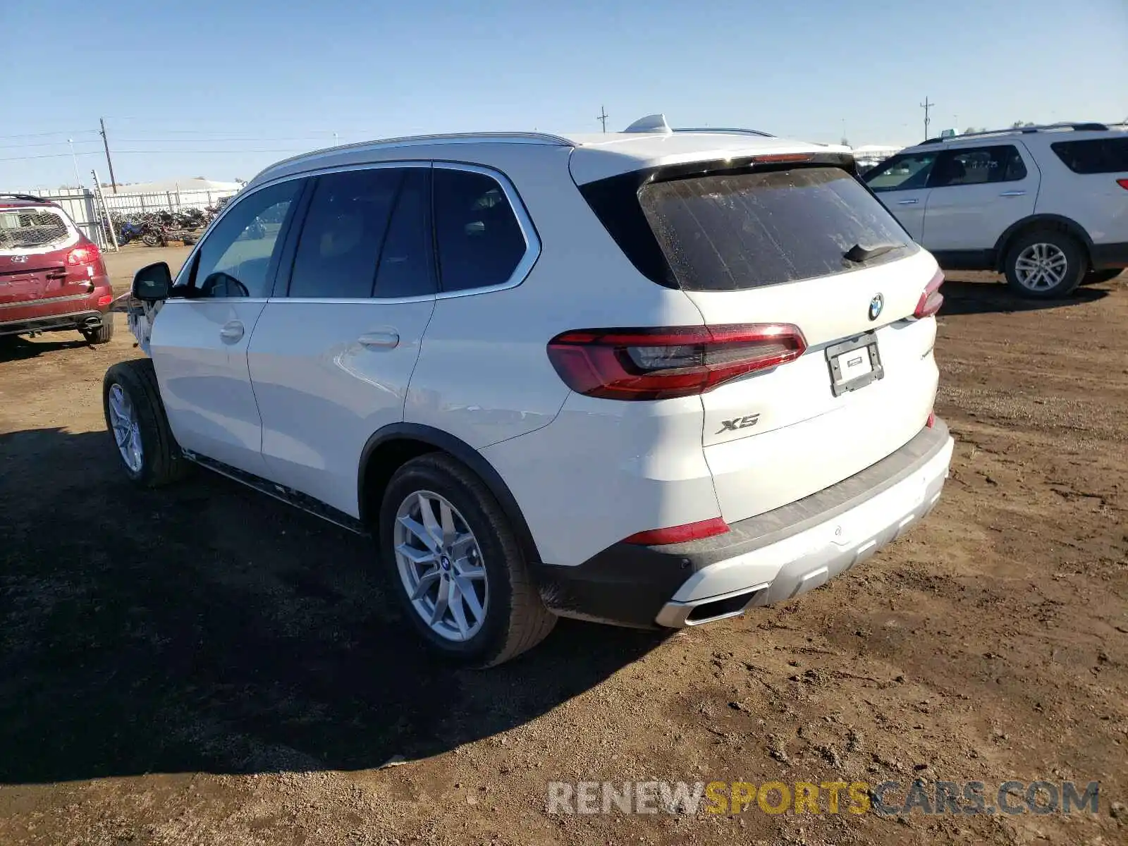 3 Photograph of a damaged car 5UXCR6C08L9B81707 BMW X5 2020