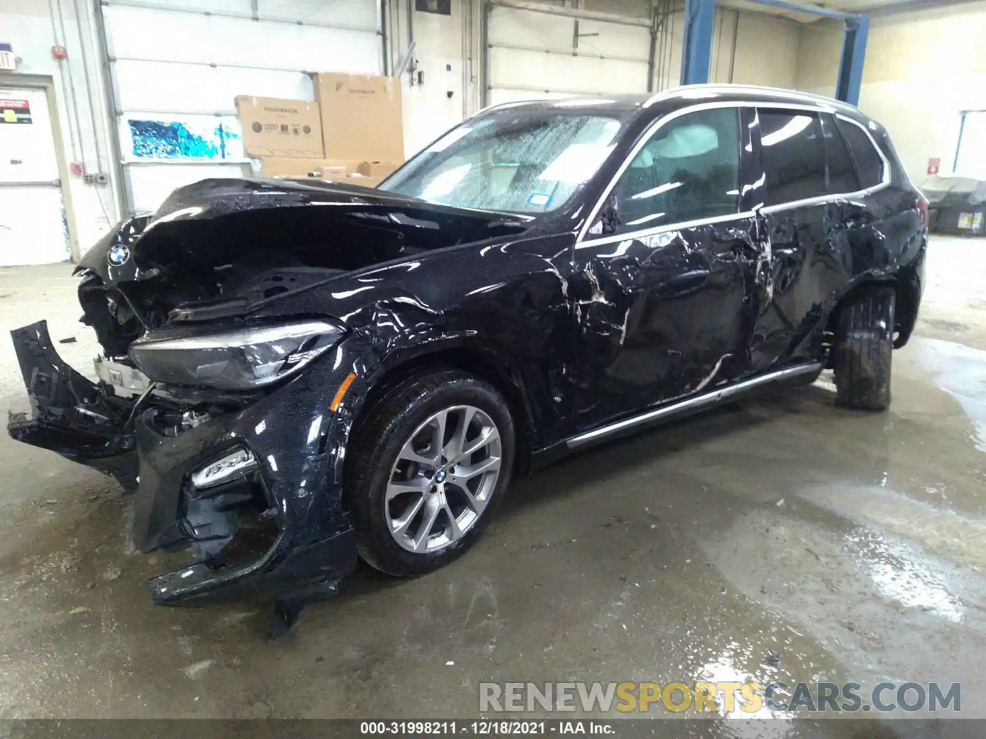 2 Photograph of a damaged car 5UXCR6C08L9B85062 BMW X5 2020