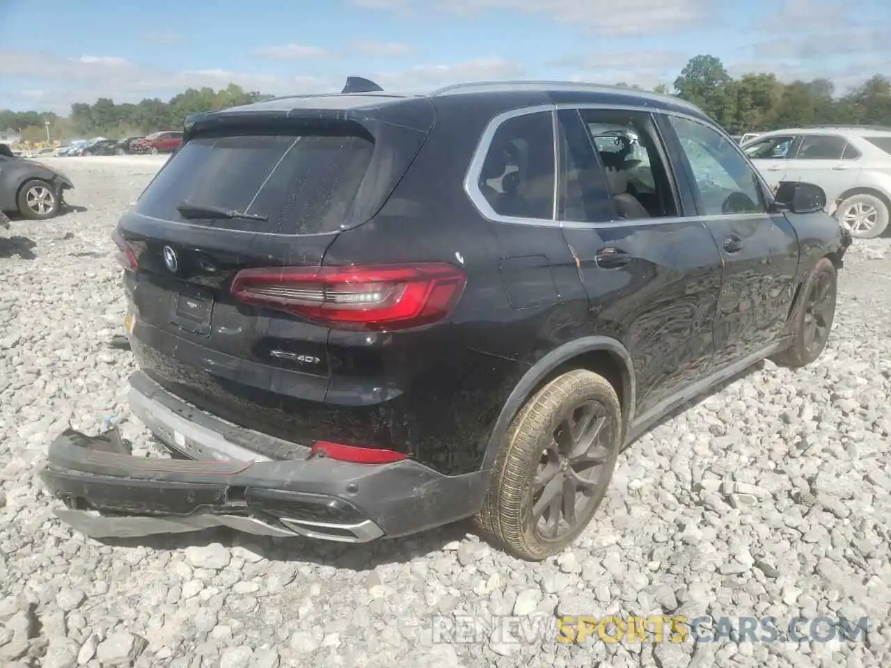 4 Photograph of a damaged car 5UXCR6C08L9C02572 BMW X5 2020