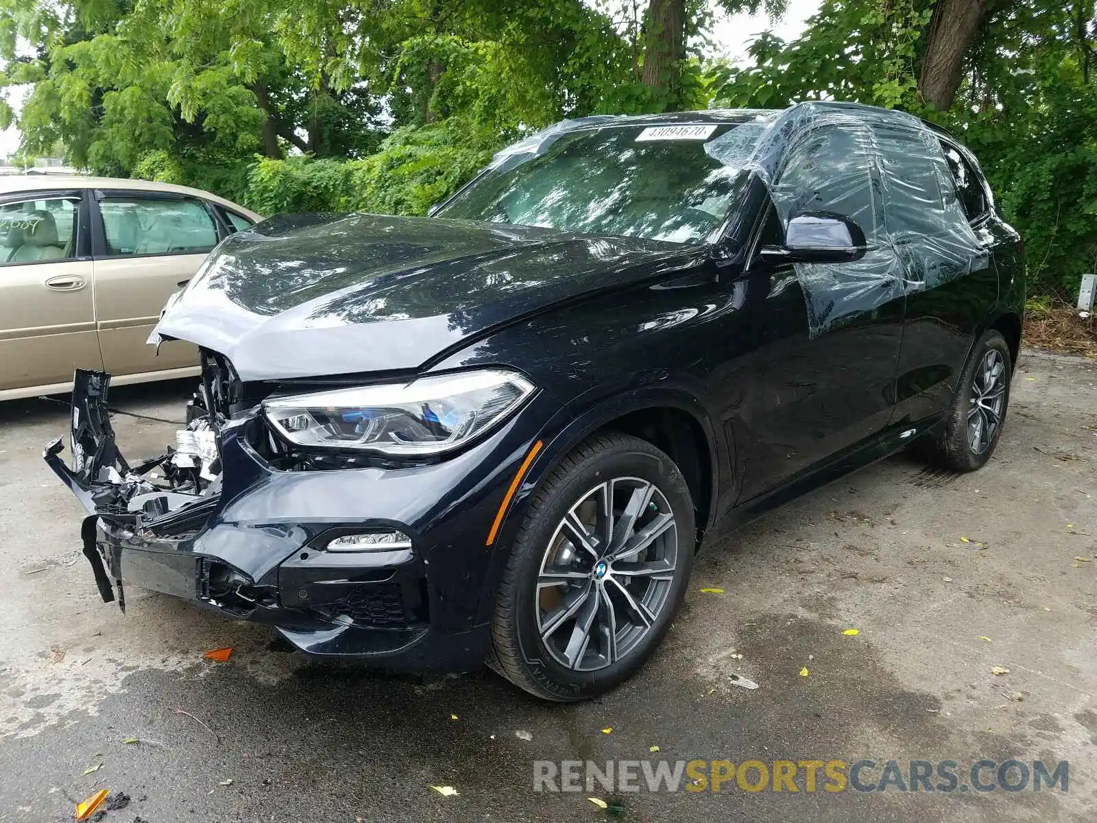 2 Photograph of a damaged car 5UXCR6C08L9C38097 BMW X5 2020