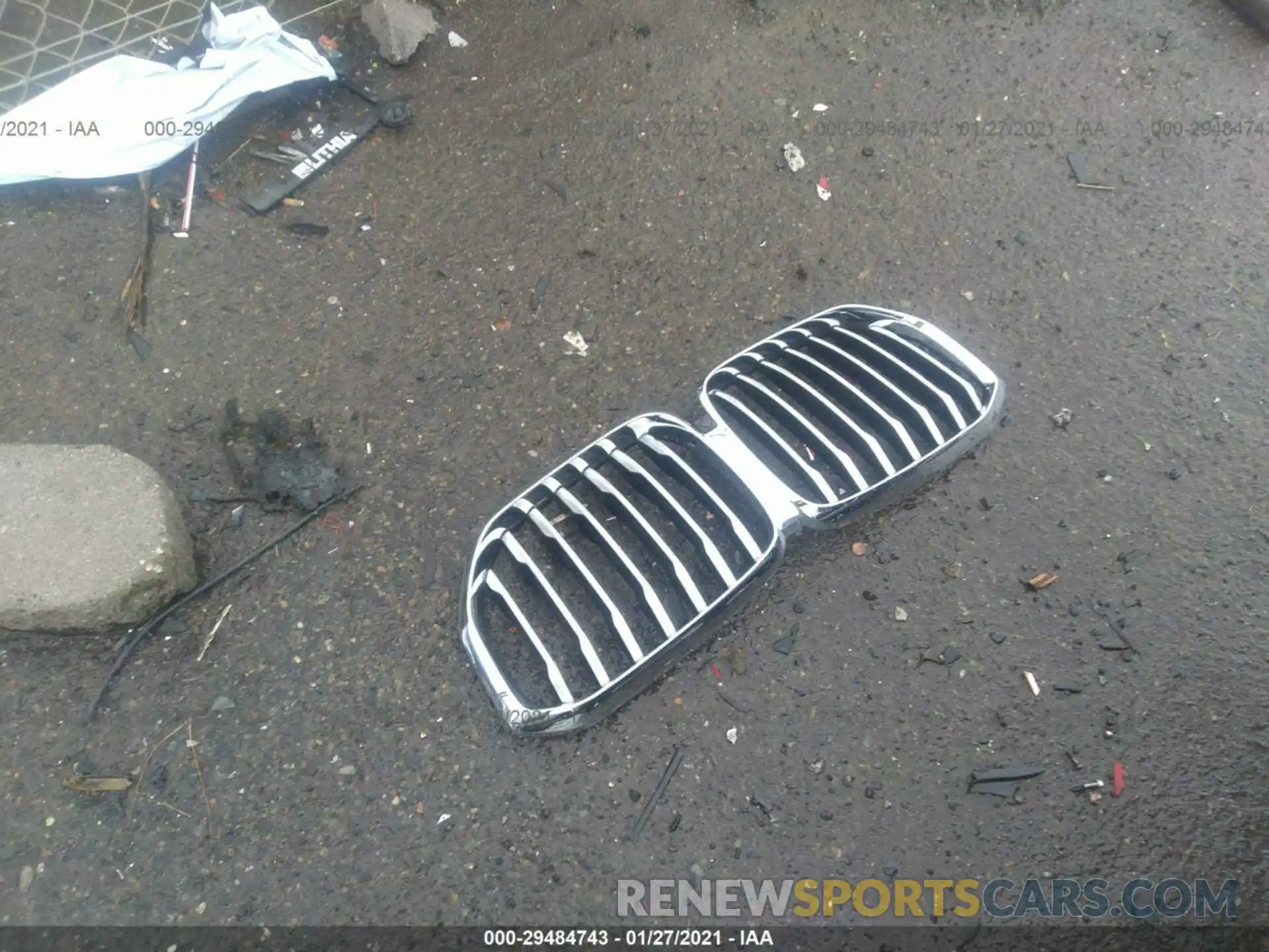 12 Photograph of a damaged car 5UXCR6C08L9C39590 BMW X5 2020