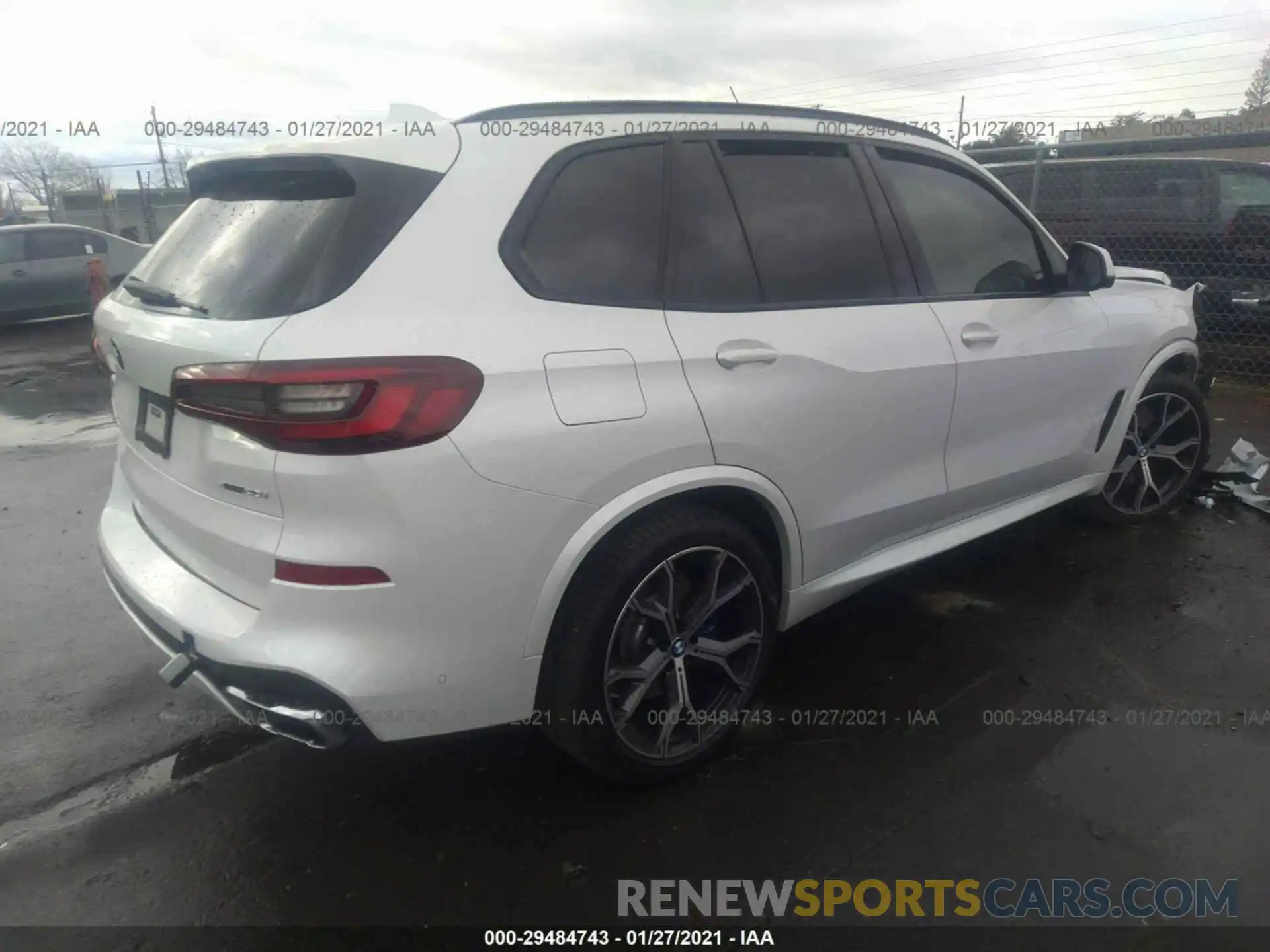 4 Фотография поврежденного автомобиля 5UXCR6C08L9C39590 BMW X5 2020