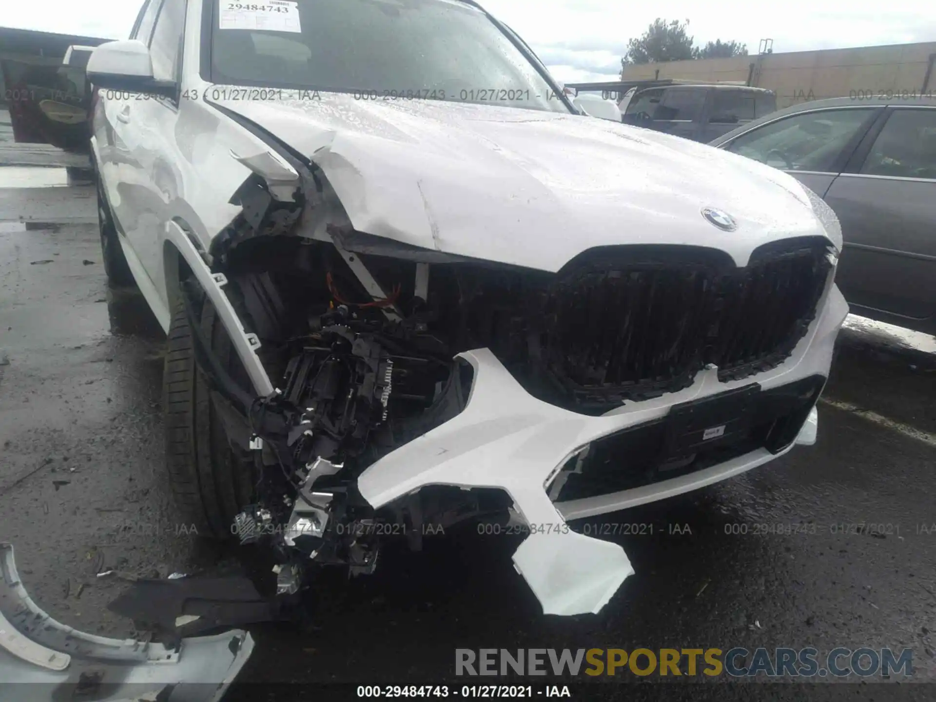 6 Photograph of a damaged car 5UXCR6C08L9C39590 BMW X5 2020
