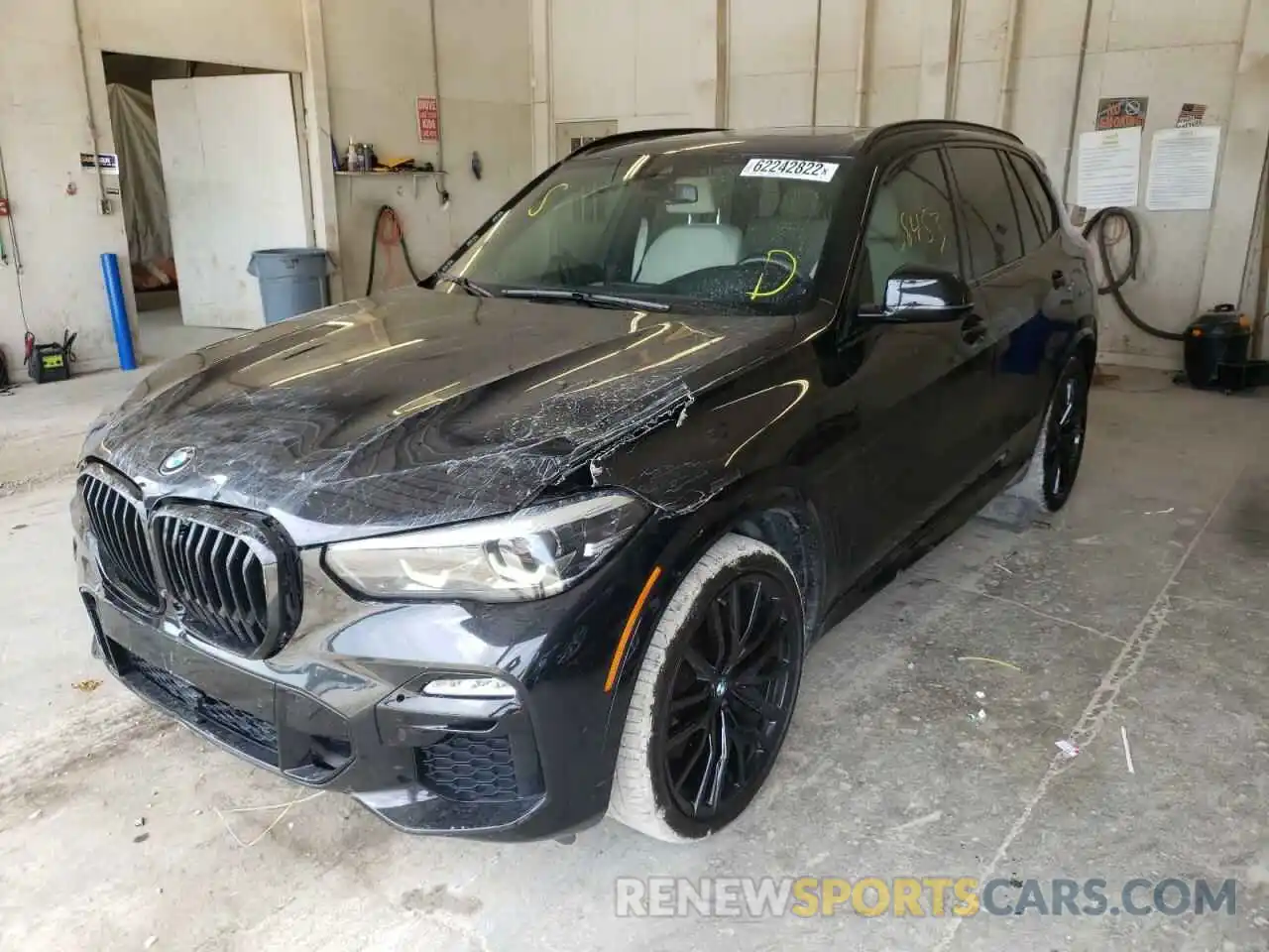 2 Фотография поврежденного автомобиля 5UXCR6C08L9C77952 BMW X5 2020