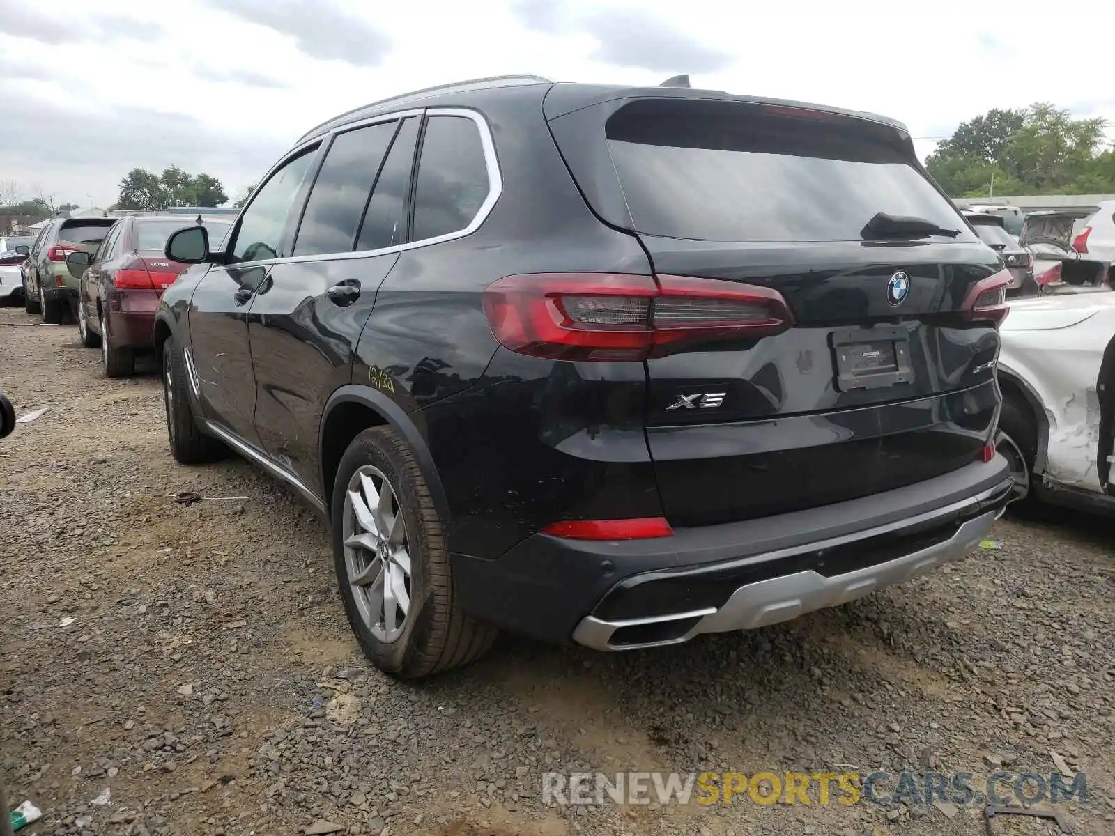 3 Photograph of a damaged car 5UXCR6C08L9C82195 BMW X5 2020