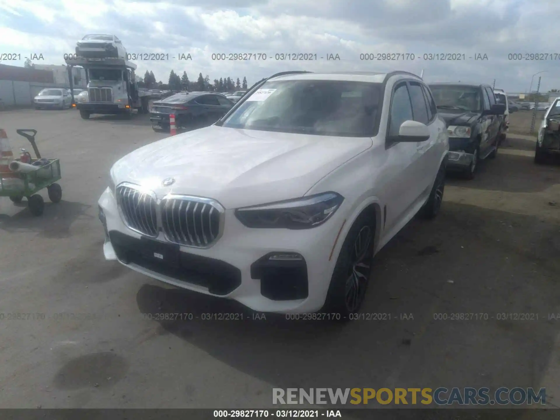 2 Фотография поврежденного автомобиля 5UXCR6C08L9C93830 BMW X5 2020