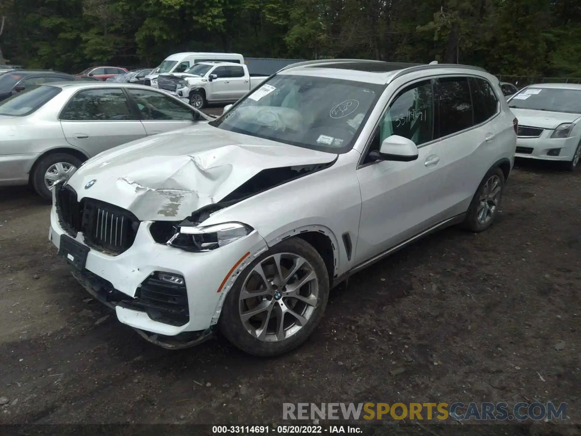 2 Photograph of a damaged car 5UXCR6C09L9B91582 BMW X5 2020