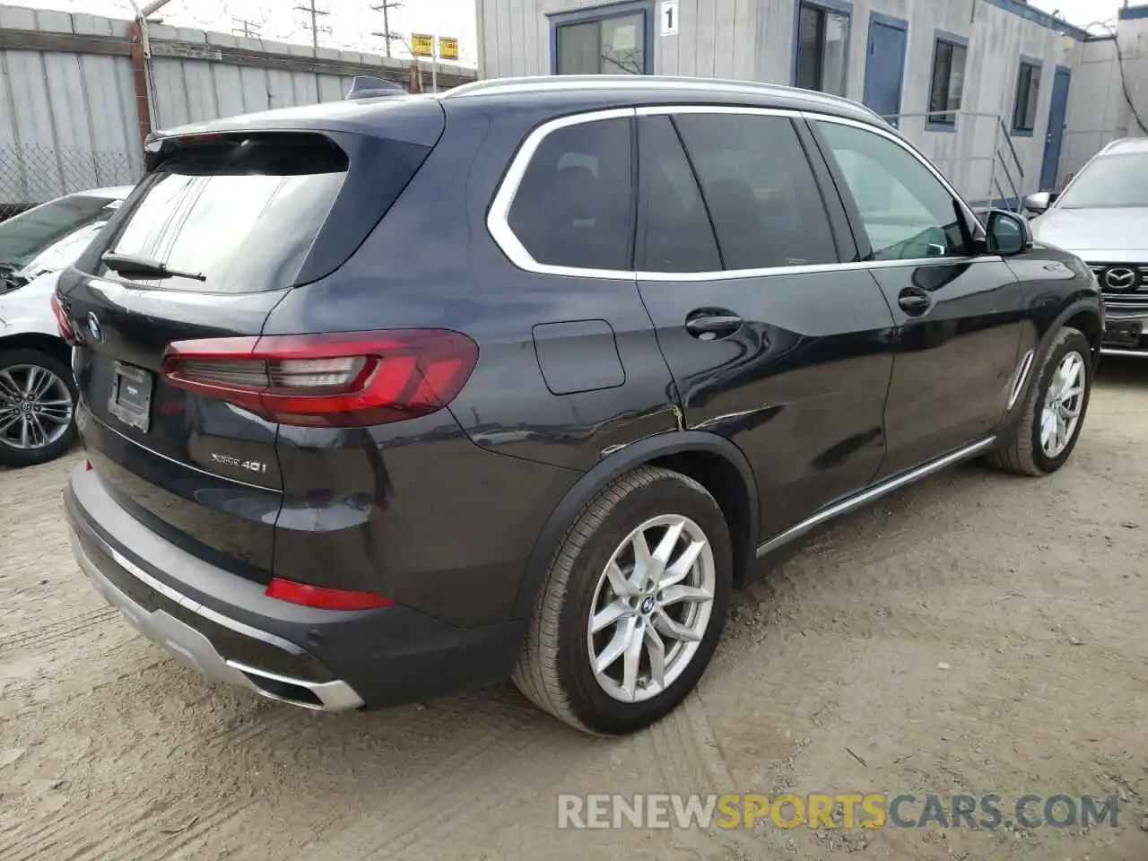 4 Фотография поврежденного автомобиля 5UXCR6C09L9C29943 BMW X5 2020