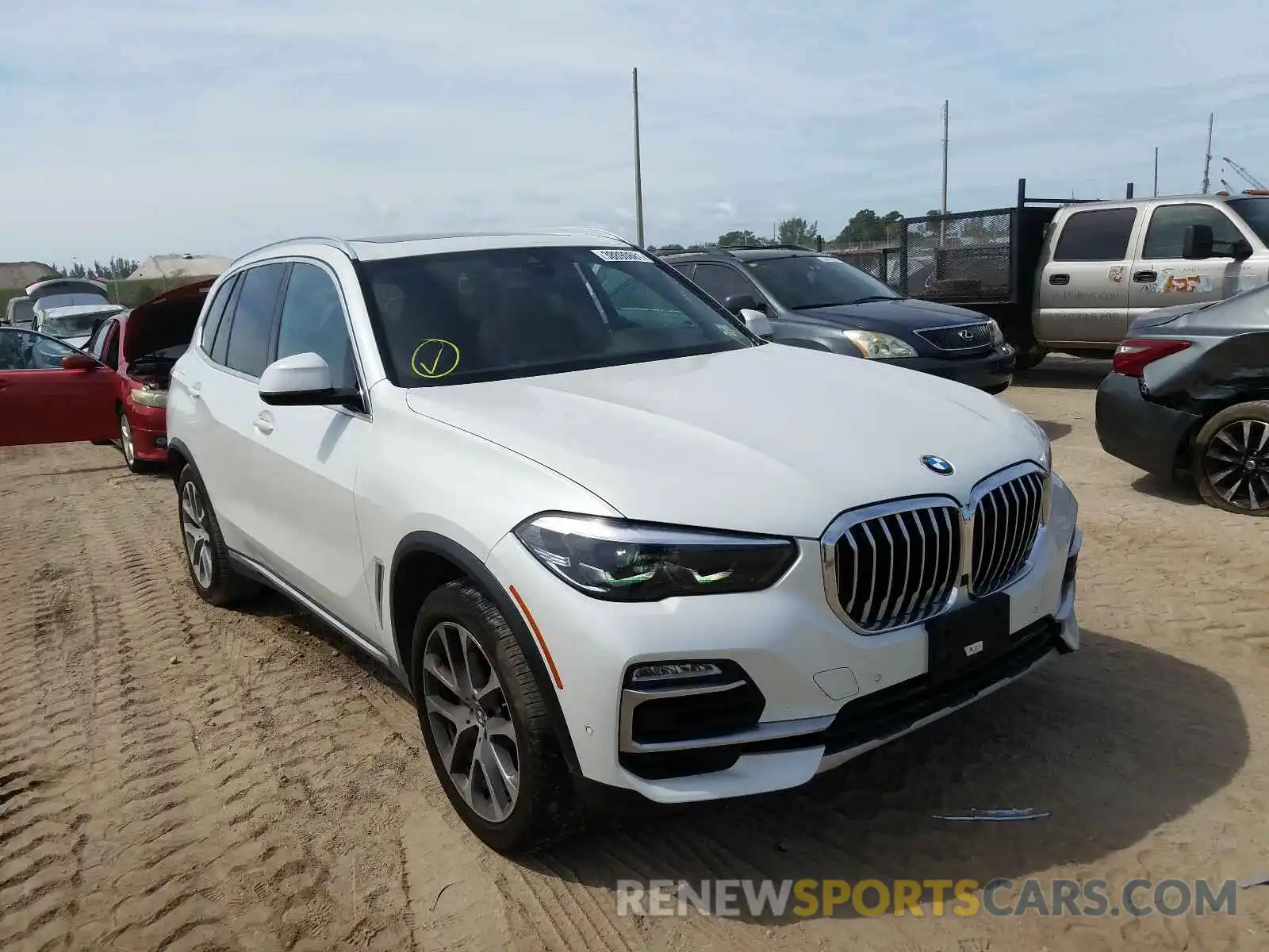 1 Фотография поврежденного автомобиля 5UXCR6C09LLL76277 BMW X5 2020