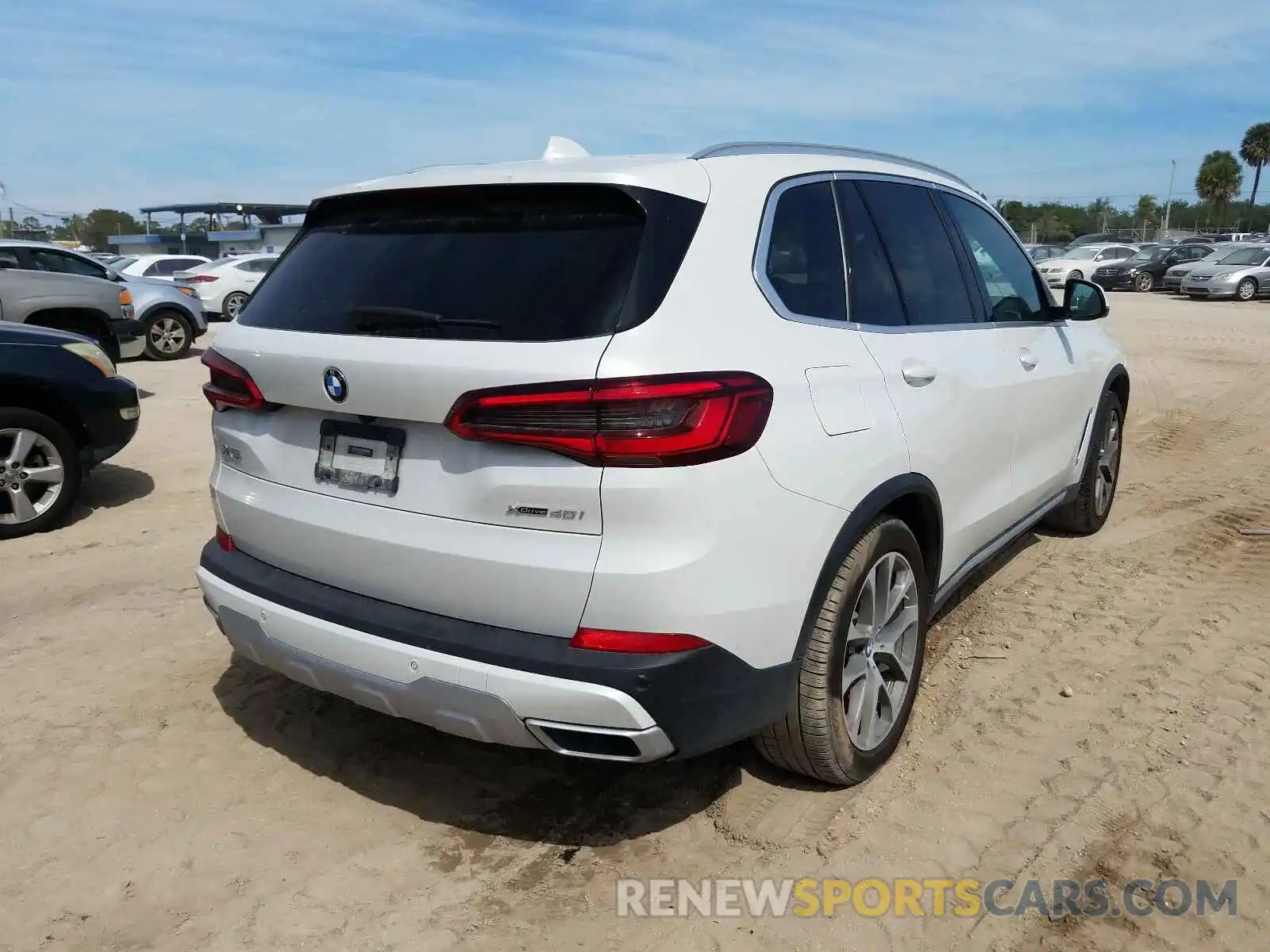 4 Photograph of a damaged car 5UXCR6C09LLL76277 BMW X5 2020