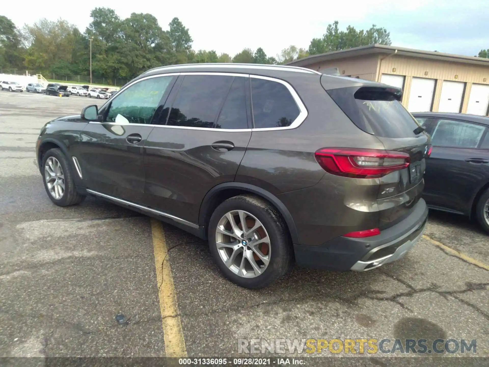 3 Photograph of a damaged car 5UXCR6C0XL9B91204 BMW X5 2020