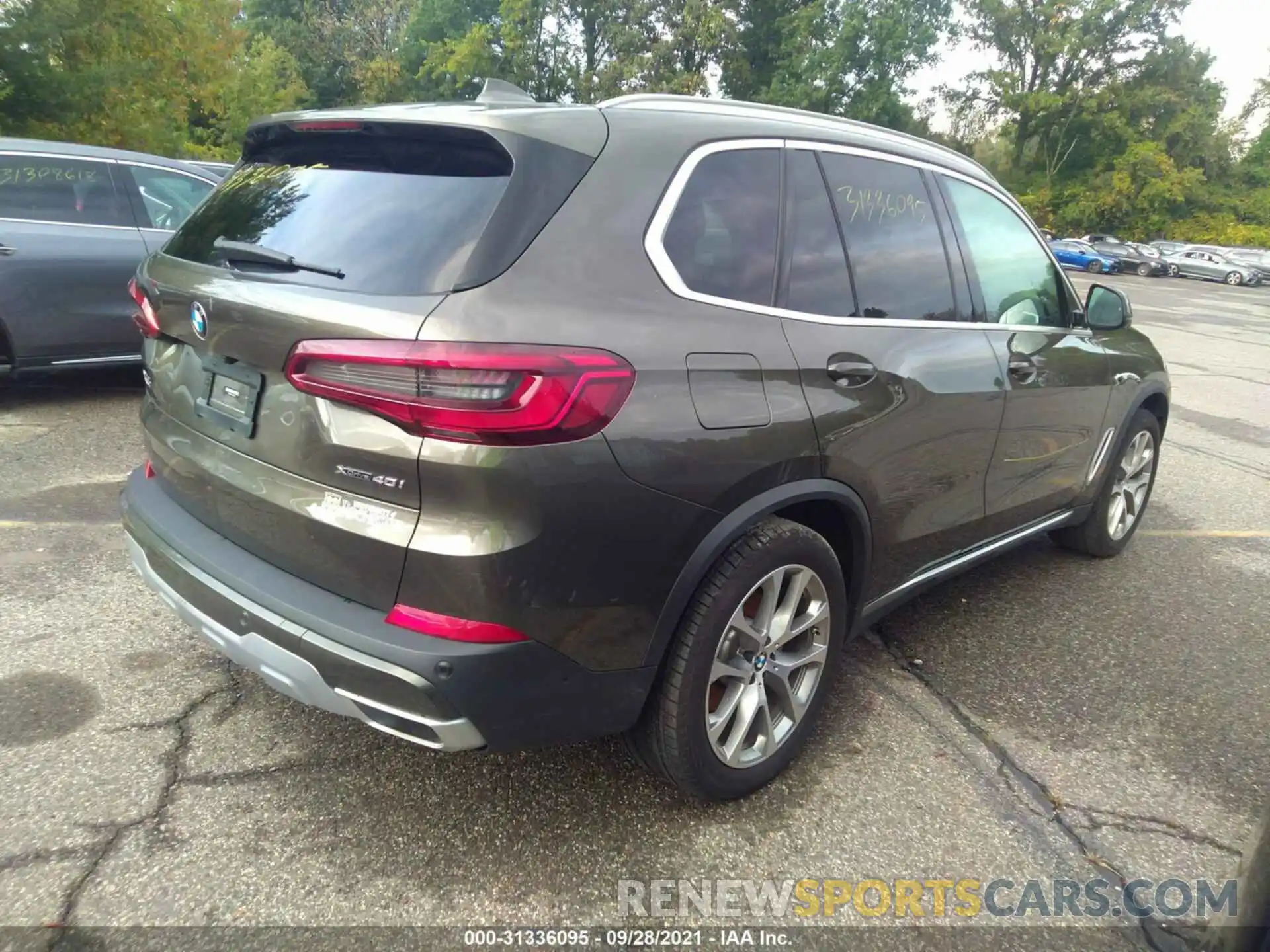 4 Photograph of a damaged car 5UXCR6C0XL9B91204 BMW X5 2020