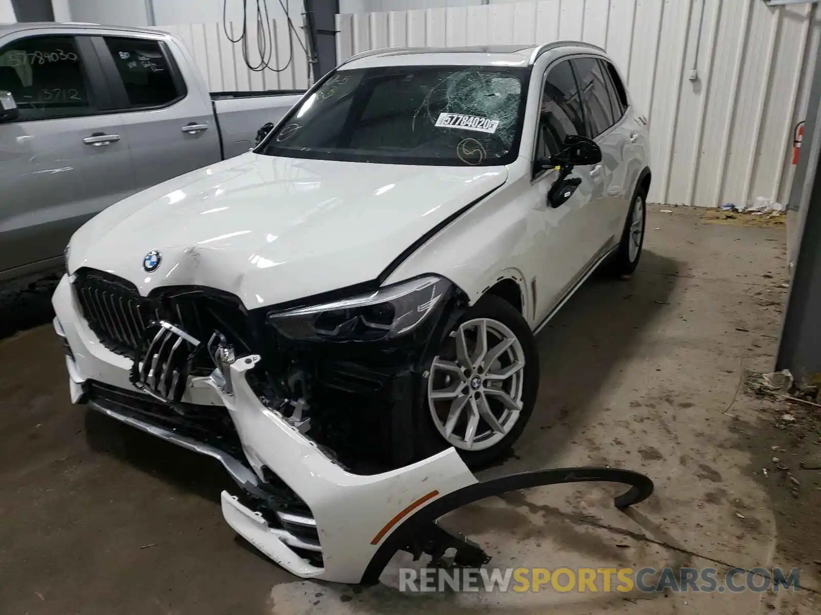 2 Фотография поврежденного автомобиля 5UXCR6C0XL9C02122 BMW X5 2020